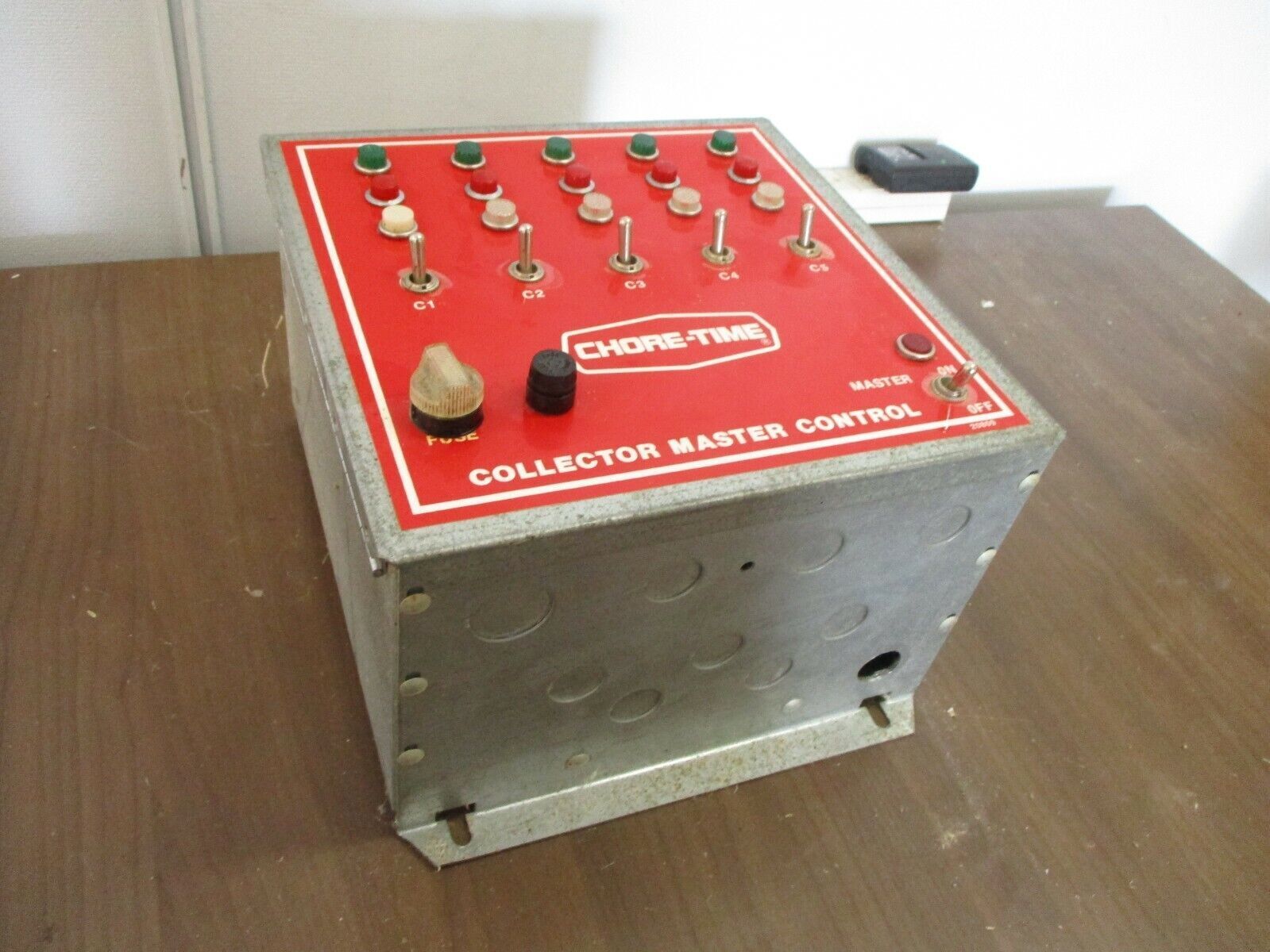 Chore-Time Collector Master Control 20809 Used