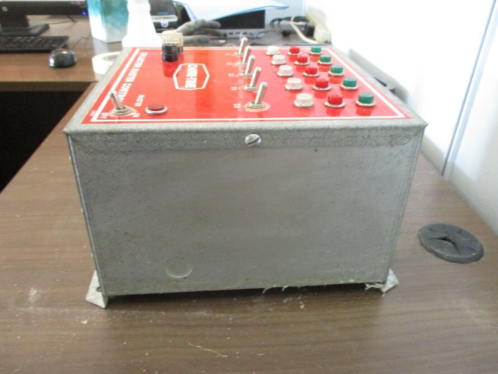 Chore-Time Collector Master Control 20809 Used