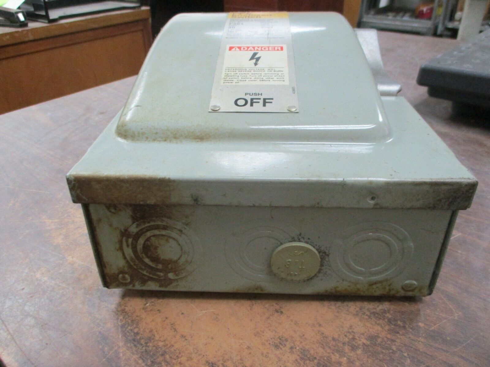 ITE Fusible Safety Switch/Disconnect F351 30A 600V 3Ph Used