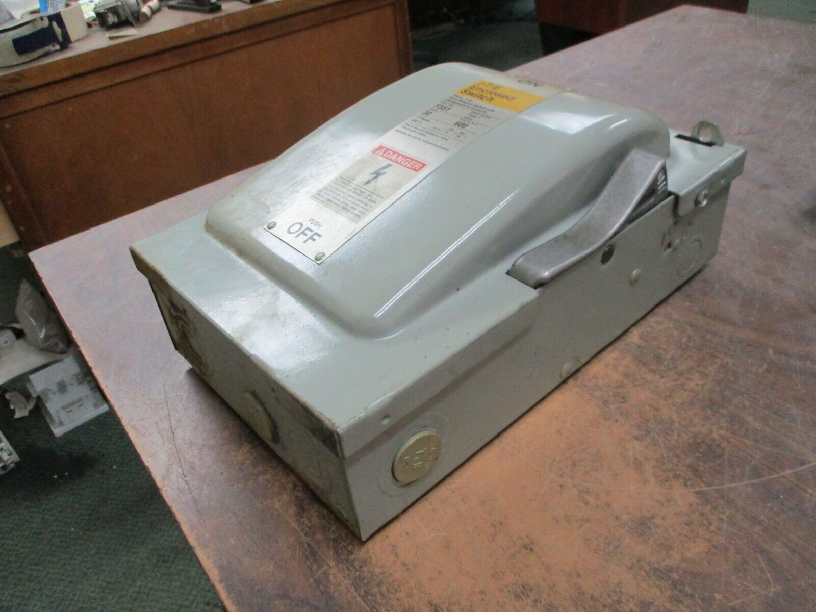 ITE Fusible Safety Switch/Disconnect F351 30A 600V 3Ph Used