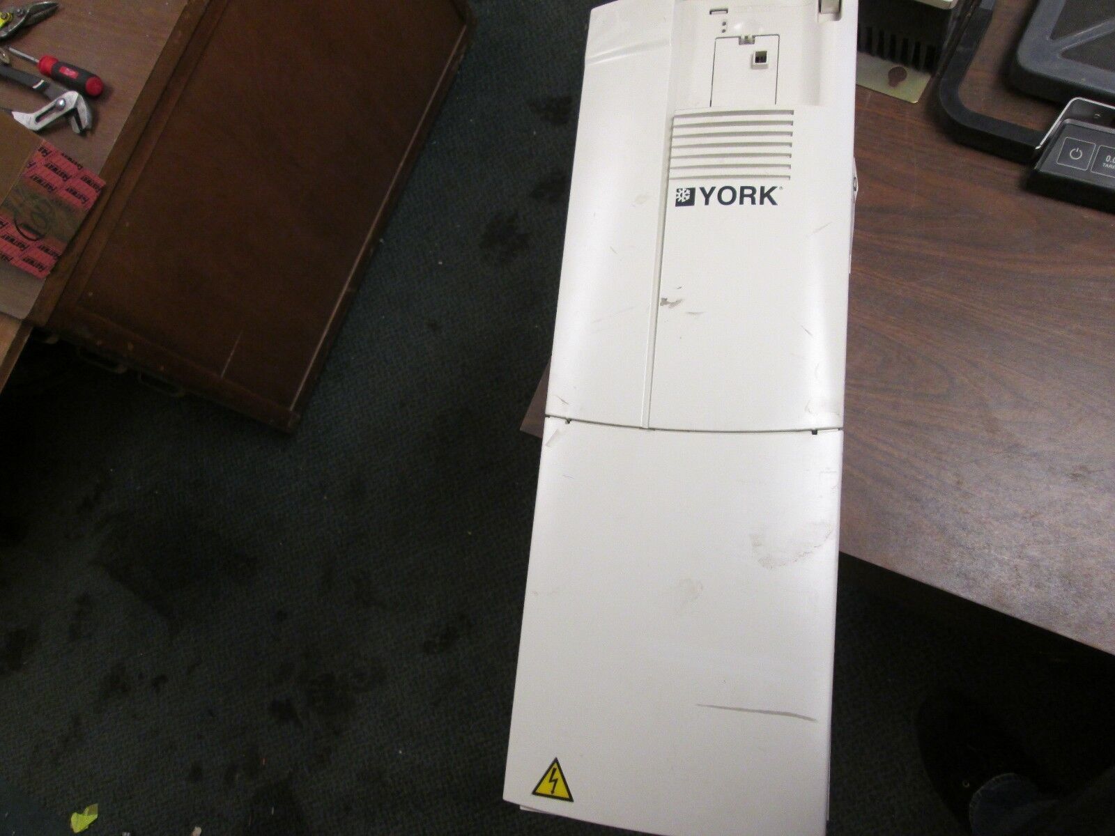 York AC Drive AYK401604132 50HP 3Ph Input: 380-480V Used
