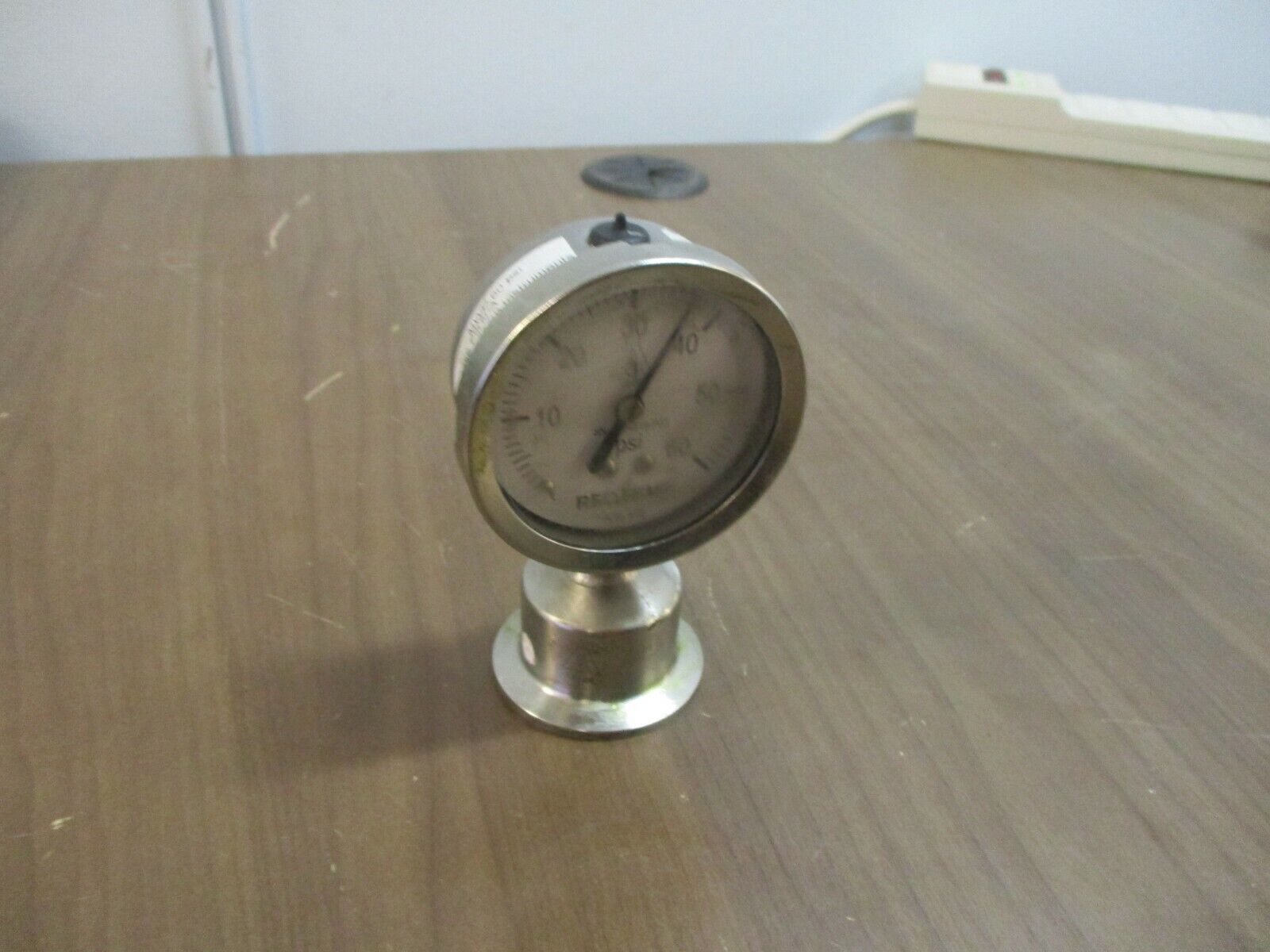 Reotemp Pressure Gauge SG25ATC15P17 60PSI Used