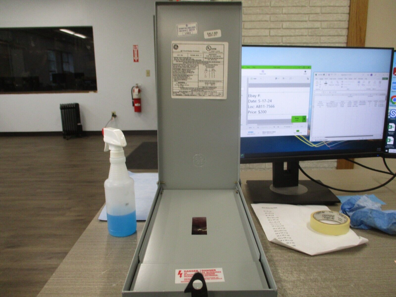 GE 3R Breaker Enclosure TE100R 100A 600V New Surplus