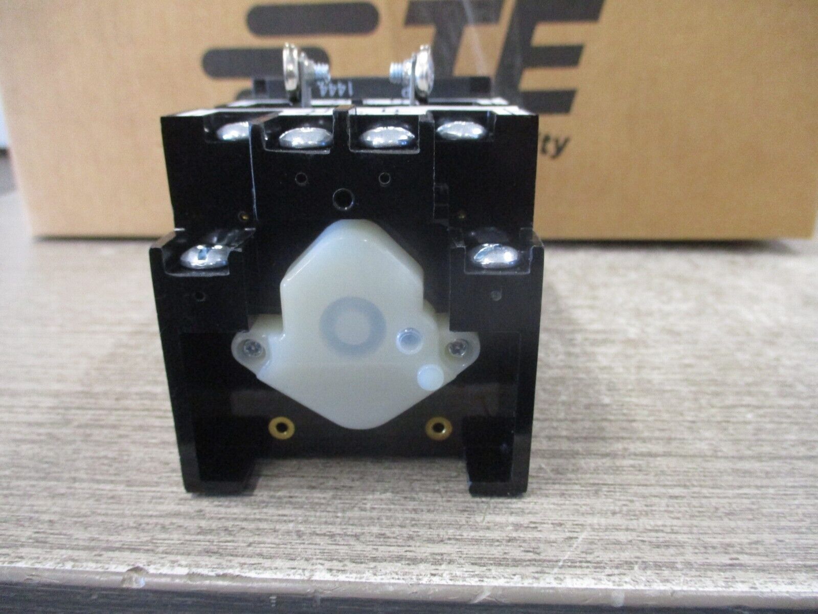 Agastat Timing Relay 7024PD 125VDC Time:5-50 Sec New surplus