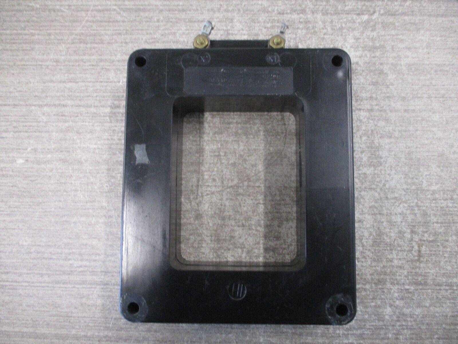 Instrument Transformers Current Transformer 75C149640P-5 Ratio 300:5A 600V