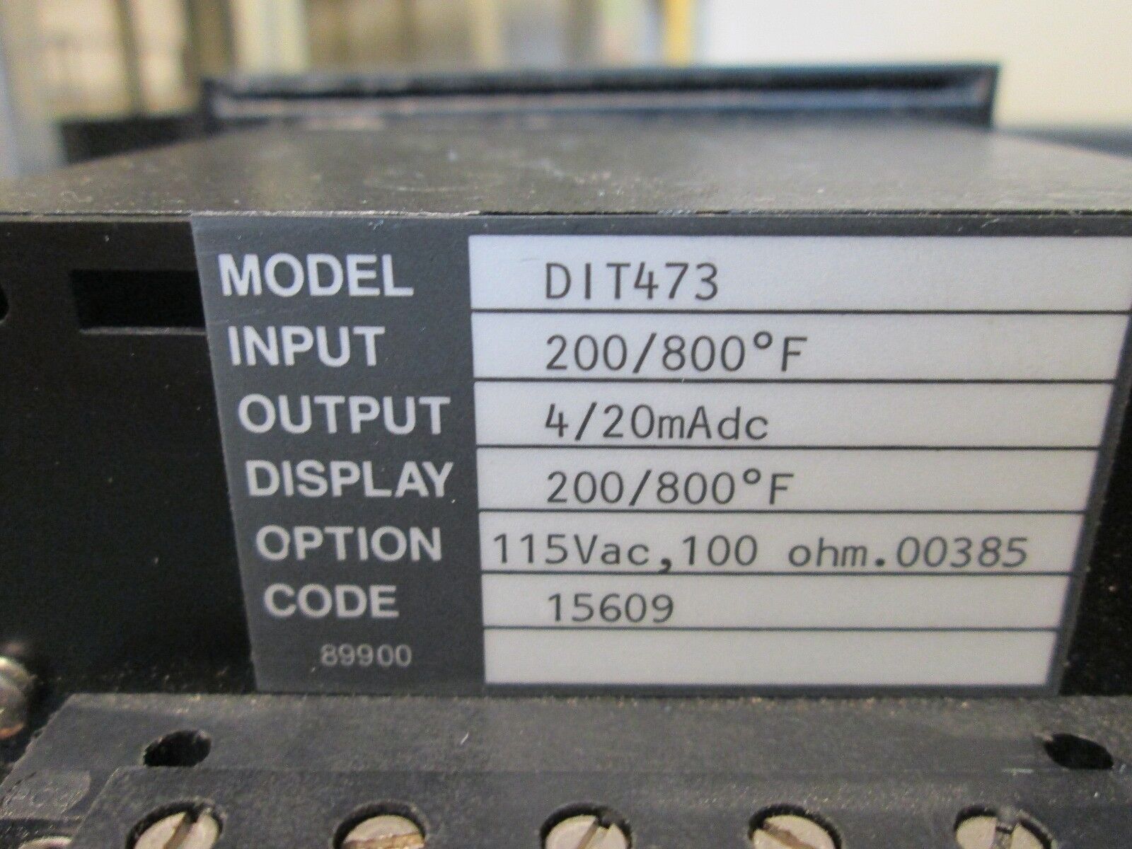 Wilkerson Digital Indicating Transmitter DIT473 Range 200-800°F Used