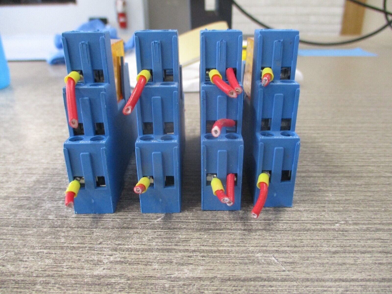 Finder Relay w/ Base 40.52 24V 50/60Hz *Broken Latch* *Lot of 4* Used