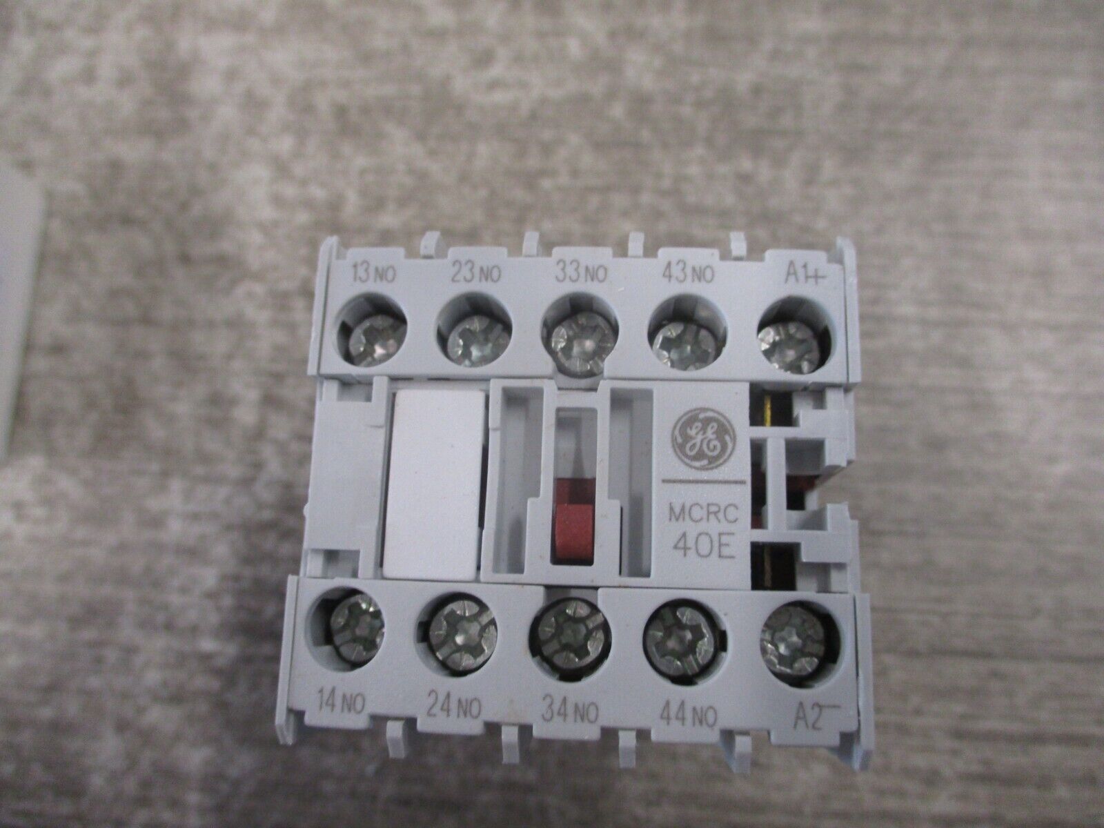 GE Contactor MCR040ATL 125VDC Coil 4 NO New Surplus