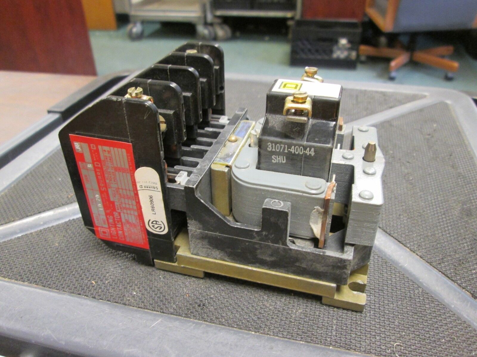 Square D Lighting Contactor 8903LO20 2P 120V Coil Open