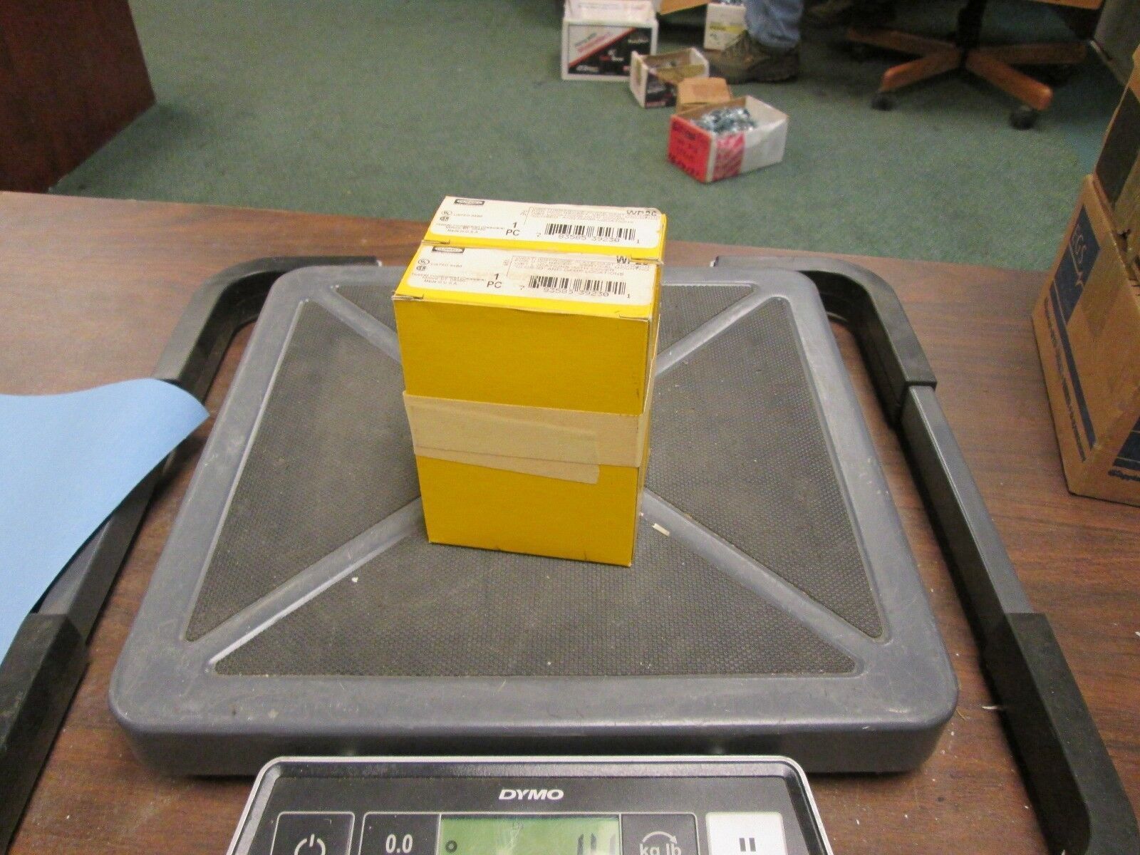 Hubbell Weatherproof Outlet Cover Wet & Damp Locations *Lot of 2* Used