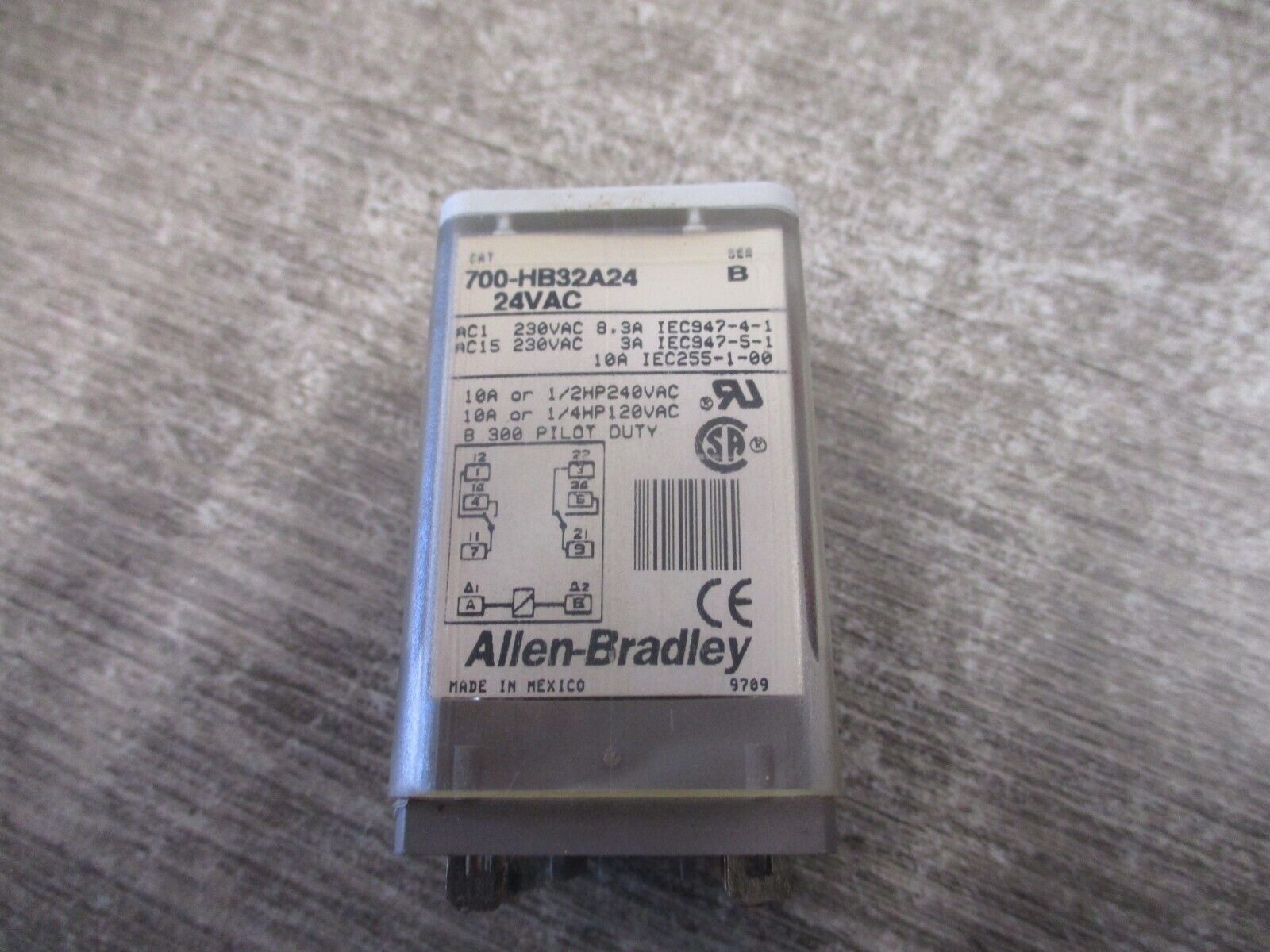 Allen Bradley Relay 700-HB32A24 Ser.B 24V Coil Used