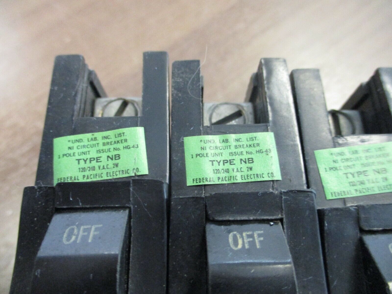 FPE Stab-Lok Bolt-On Circuit Breaker NB111020 20A 120V 1P *Lot of 4* Used