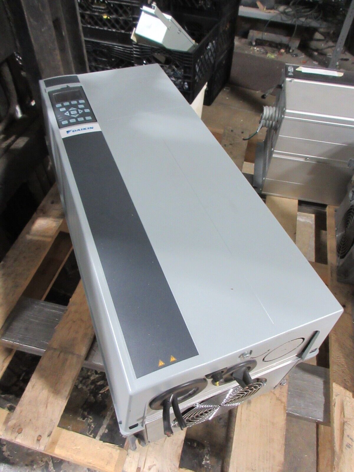 Daikin AC Drive 136Z4811 50HP 3Ph w/ Keypad Used