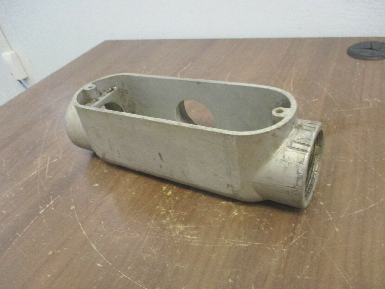 L.E. Mason Red Dot T-Style Conduit Body T-2 Size: 2" Used