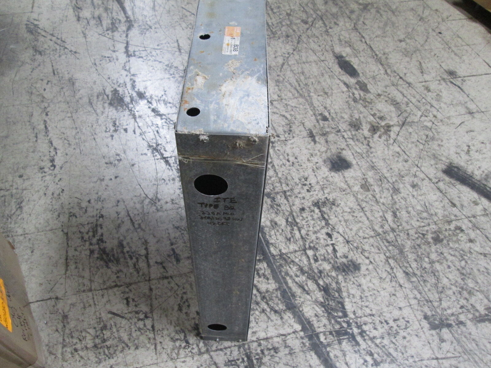 ITE Main Lug Circuit Breaker Panel UBA42-24L 225A Max 42-Slot, 240/208Y/120V