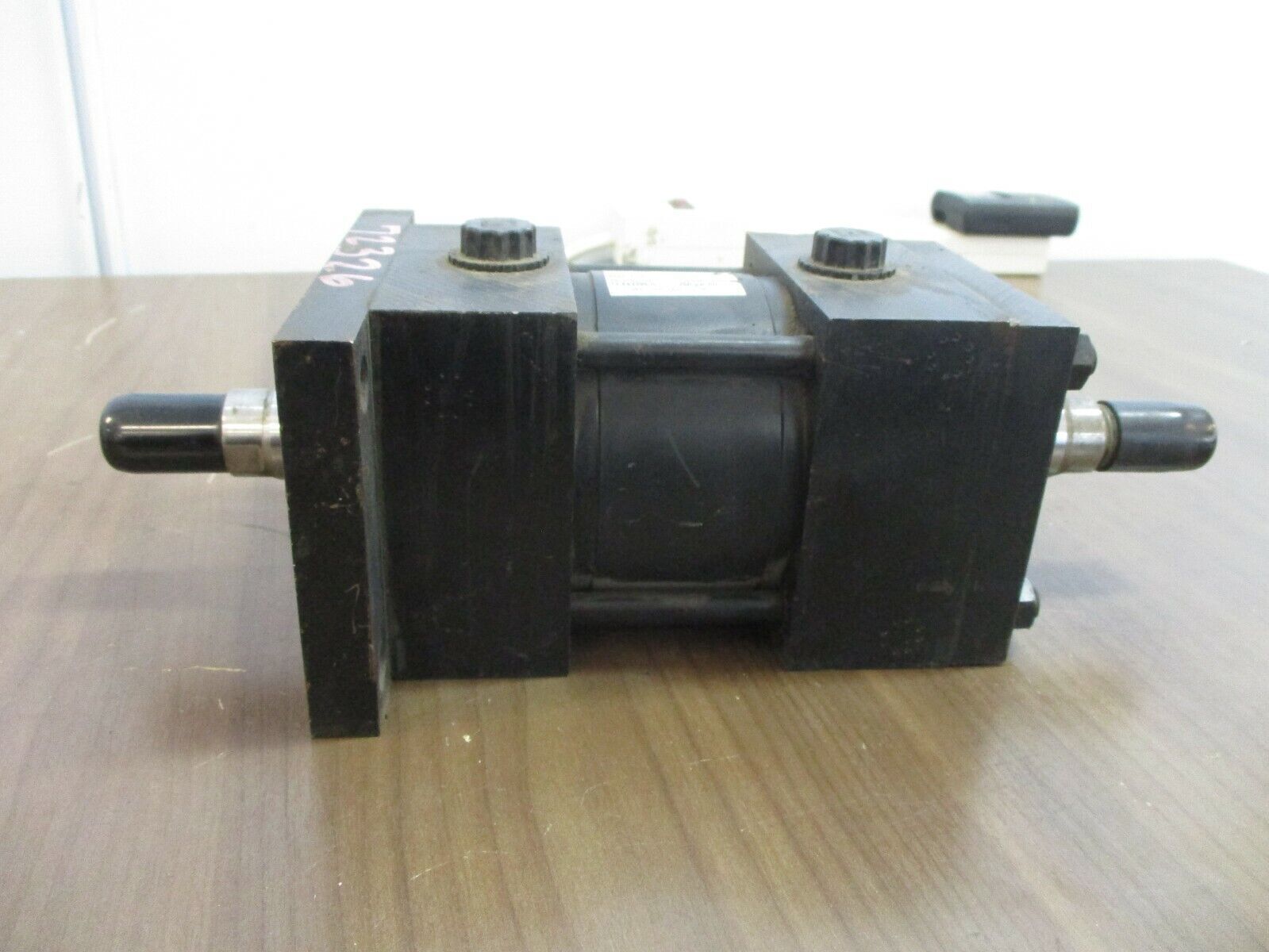 RWC Air Cylinder 889203100 250PSI Used