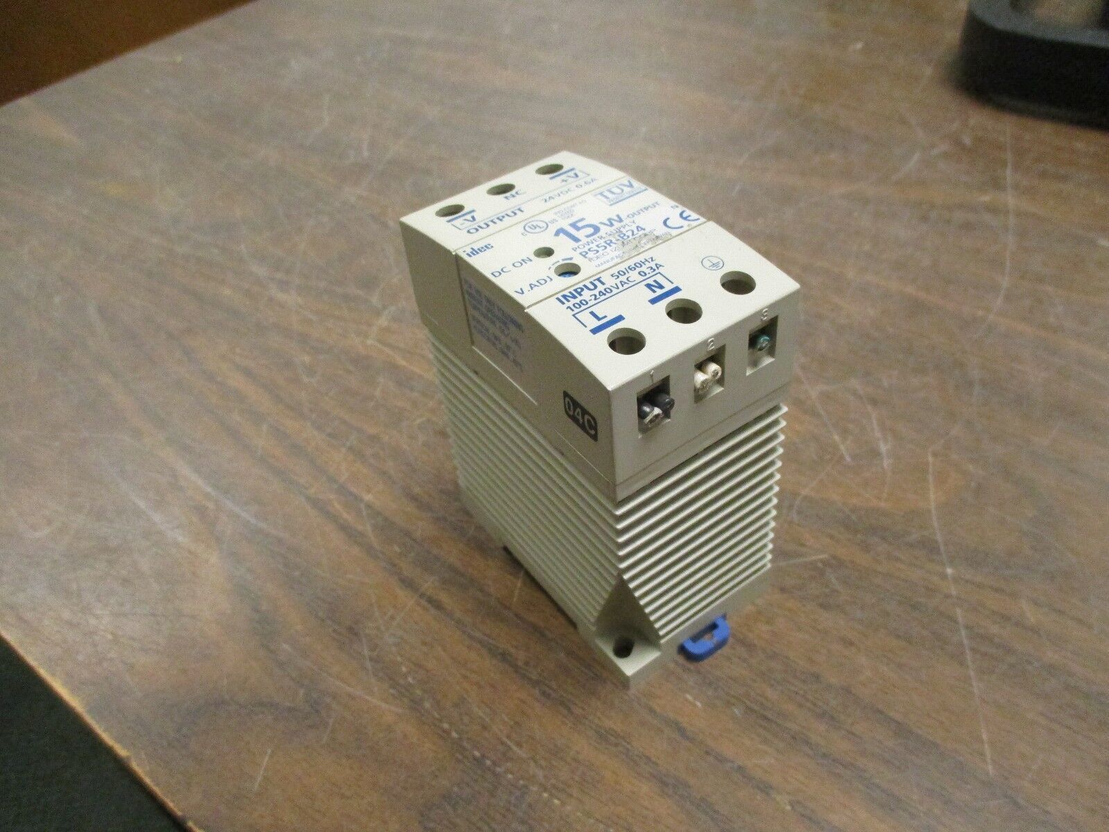 IDEC Power Supply PS5R-B24 15W Input: 100-240VAC, 0.3A Output: 24VDC, 0.6A Used