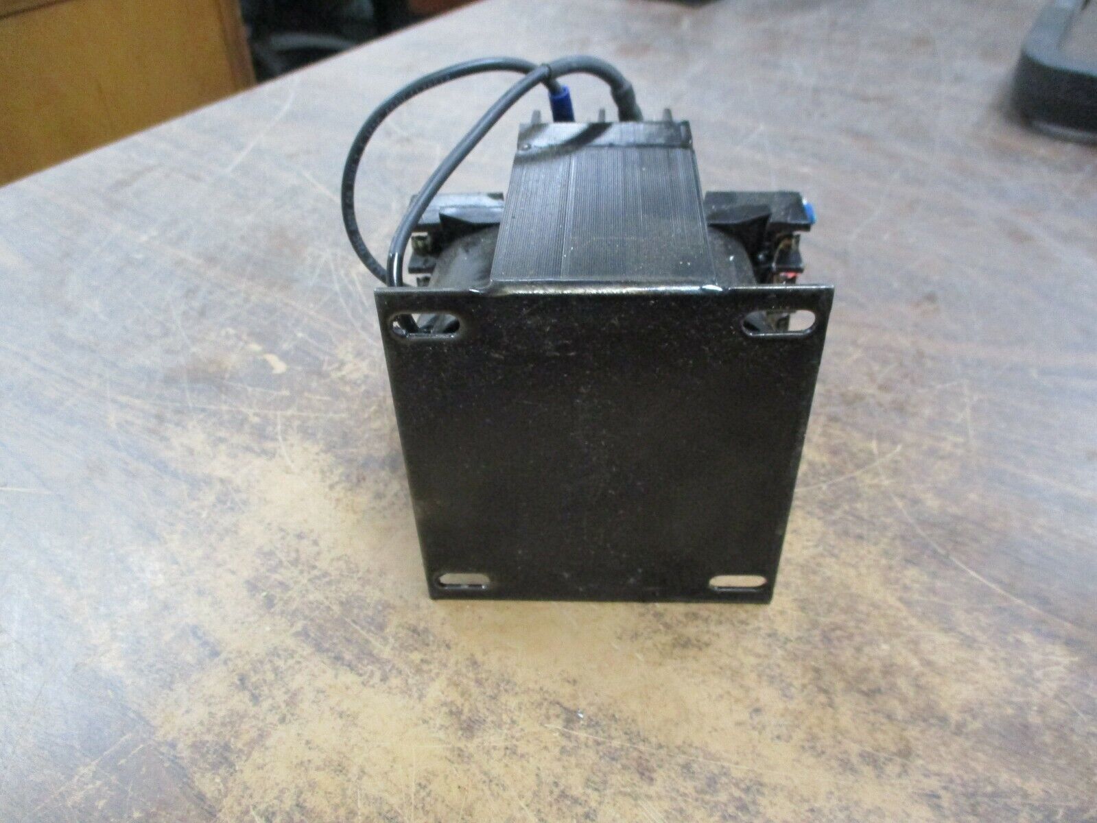 Hammond Transformer 143206 3AUA478001A1 150VA Pri:208/230/480/600V Sec:115V Used