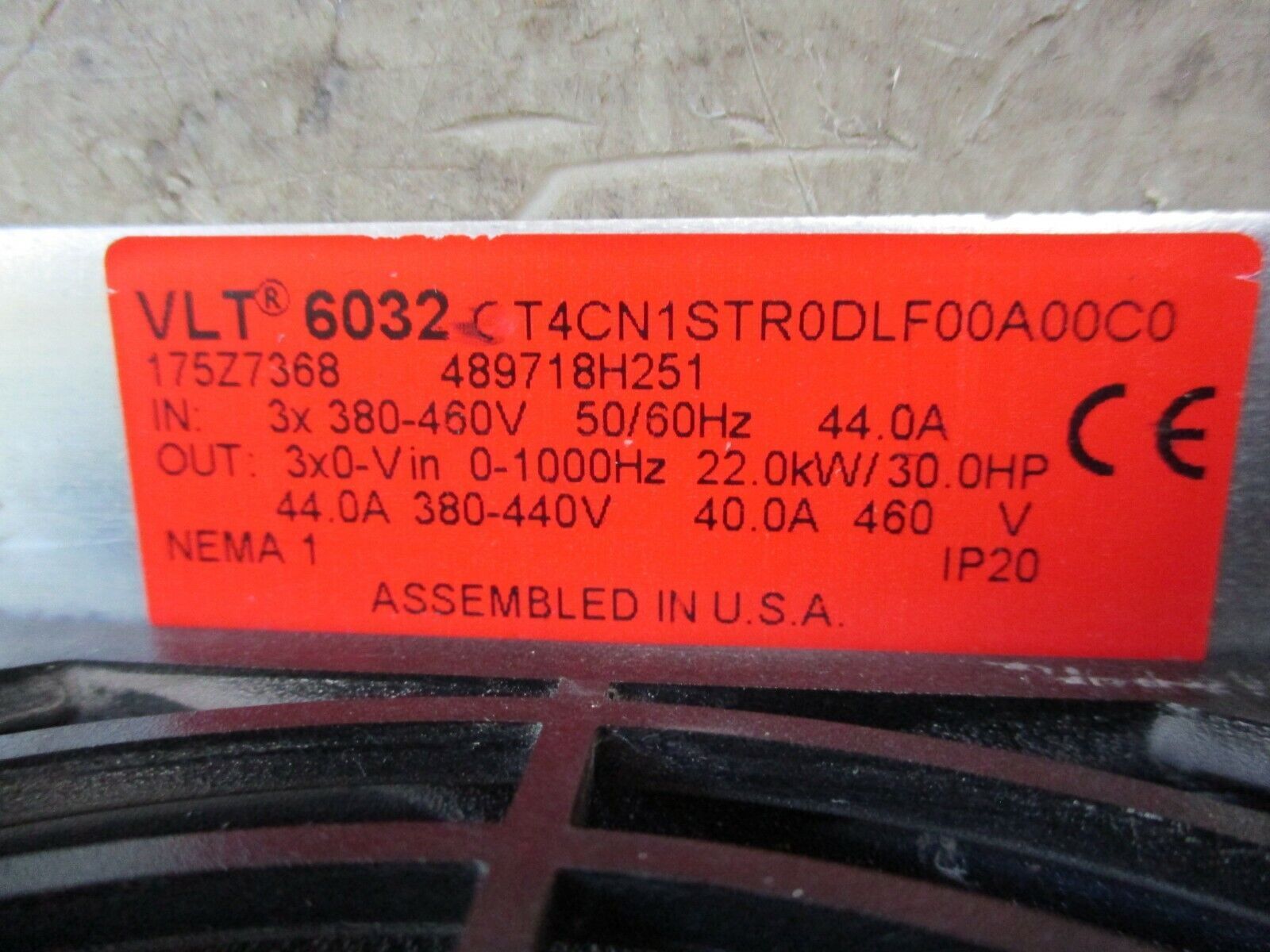 Danfoss VLT 6032 AC Drive 175Z7368 30HP *Missing Terminal Cover* Used