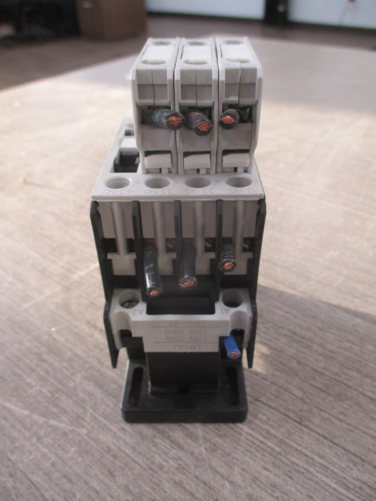 GE Contactor RL4RA040T 120V Coil w/ Aux Contact Block Used