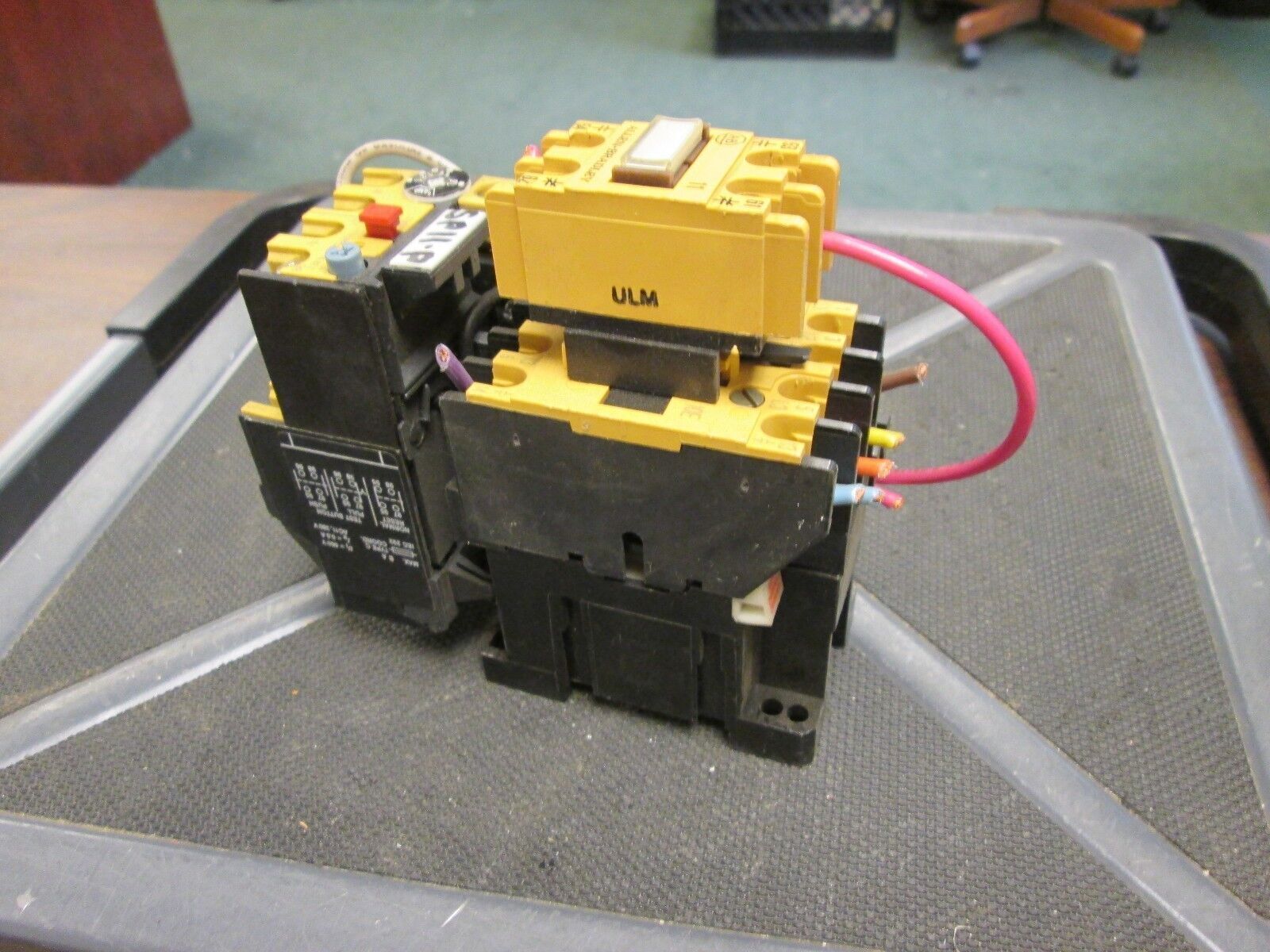 Allen-Bradley Starter 100-A09ND3 193-BSB16 1-1.6A 120V Coil