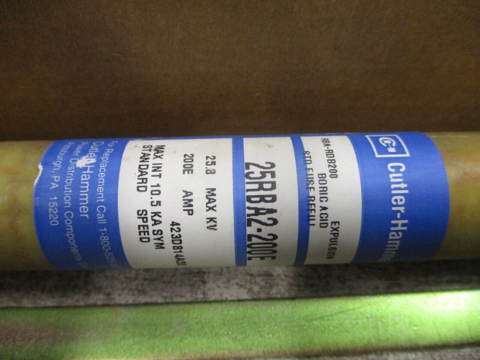 Cutler-Hammer Fuse Refill Unit 25RBA2-200E 25.8kV 200E Style # 423D814A58