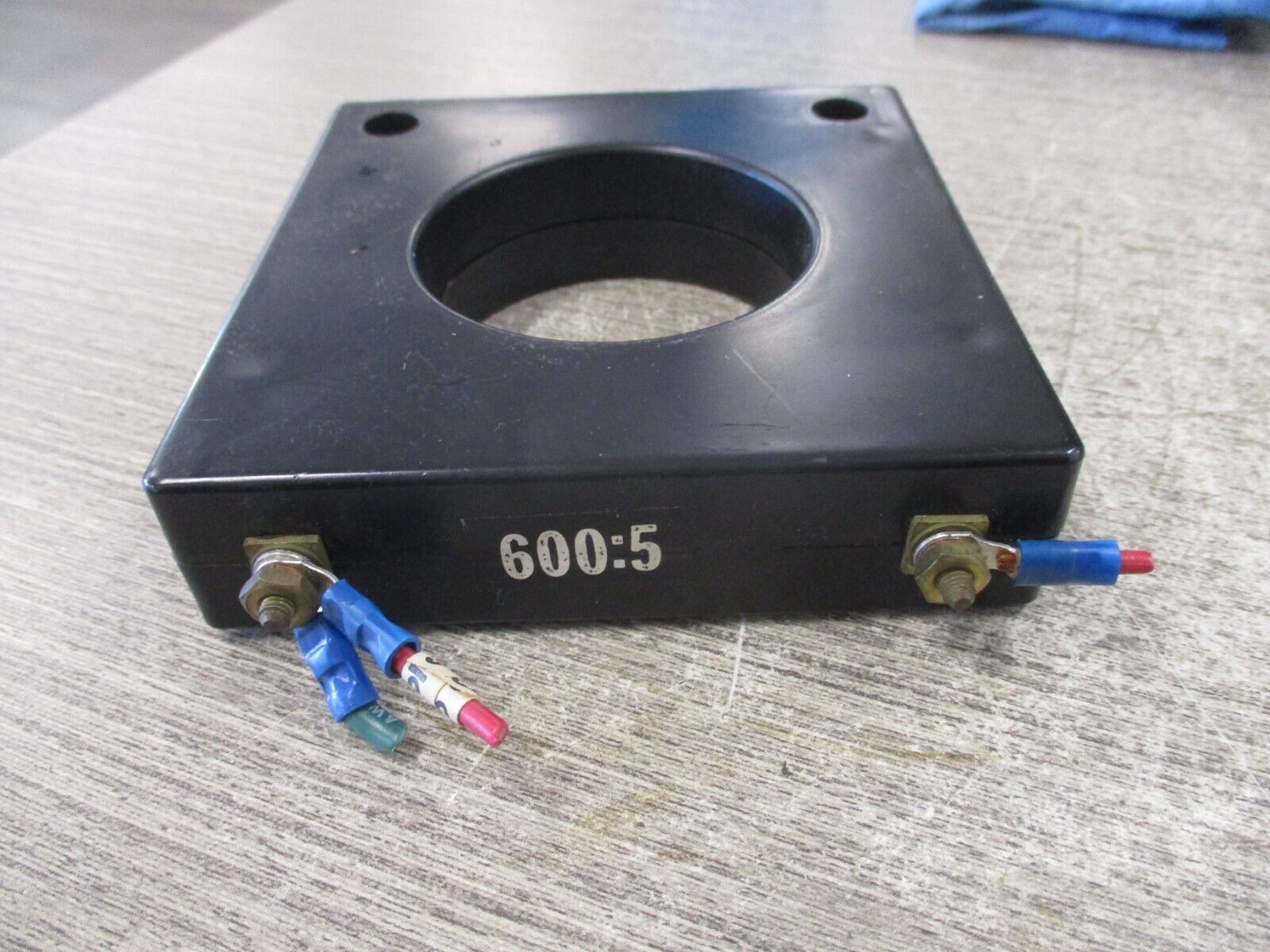 Instrument Transformers Current Transformer 7 ASHT-601 Ratio 600:5A 600V