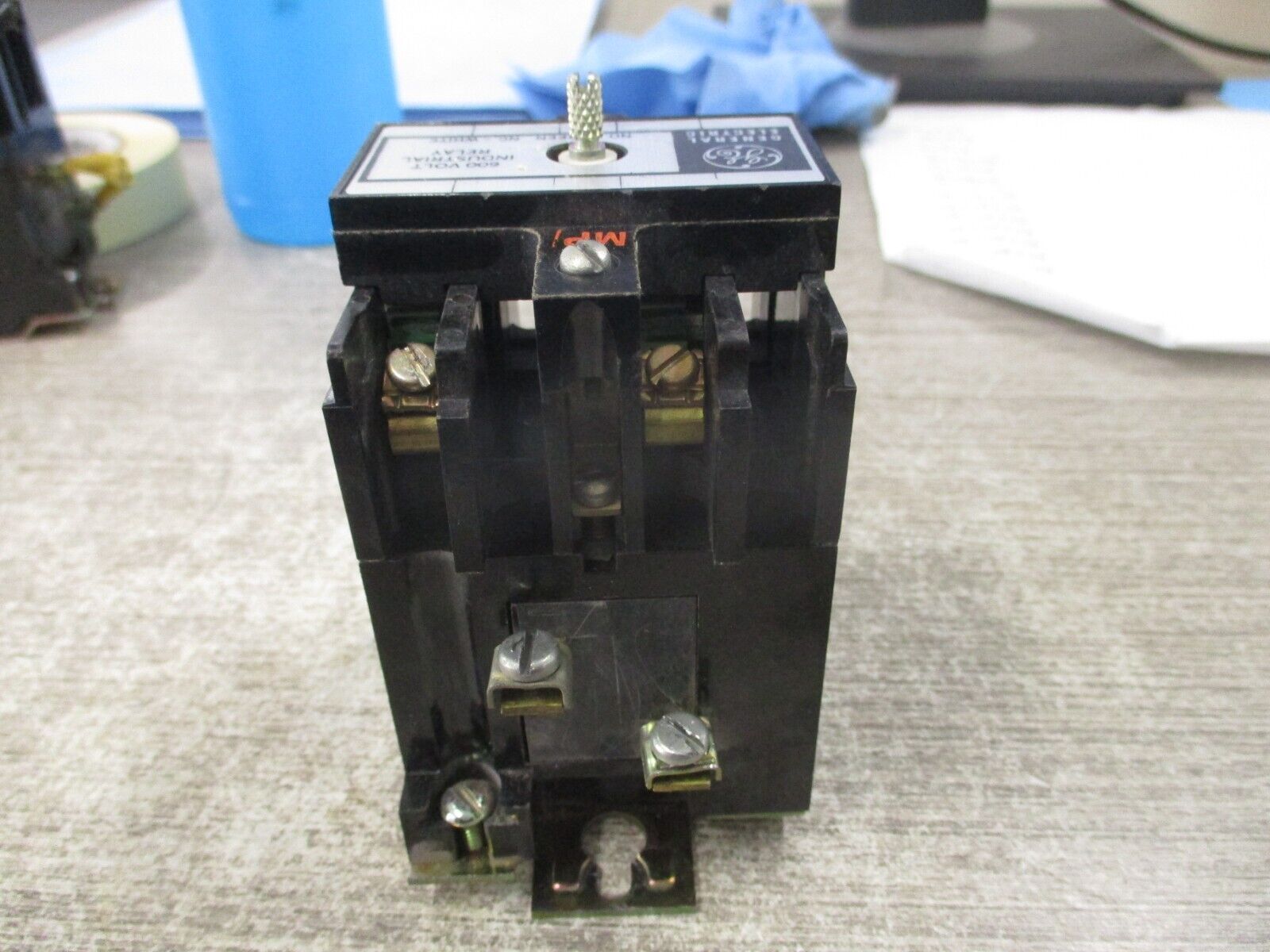 GE Contactor CR120B02022 120V Coil Used