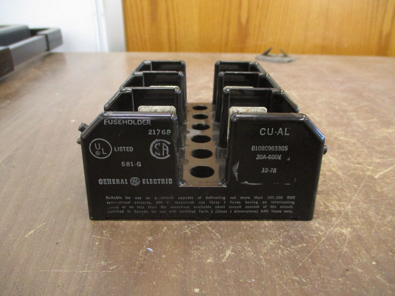 GE Fuseholder 0108C9633G5 30A 600V 3P Used