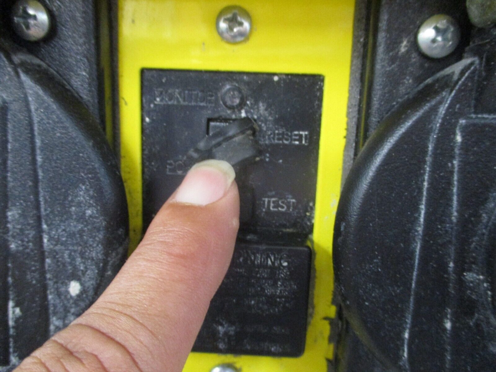 CEP Portable Power Distribution Unit 6506-GU 50A 125/250V 3P 4W 1Ph 60Hz