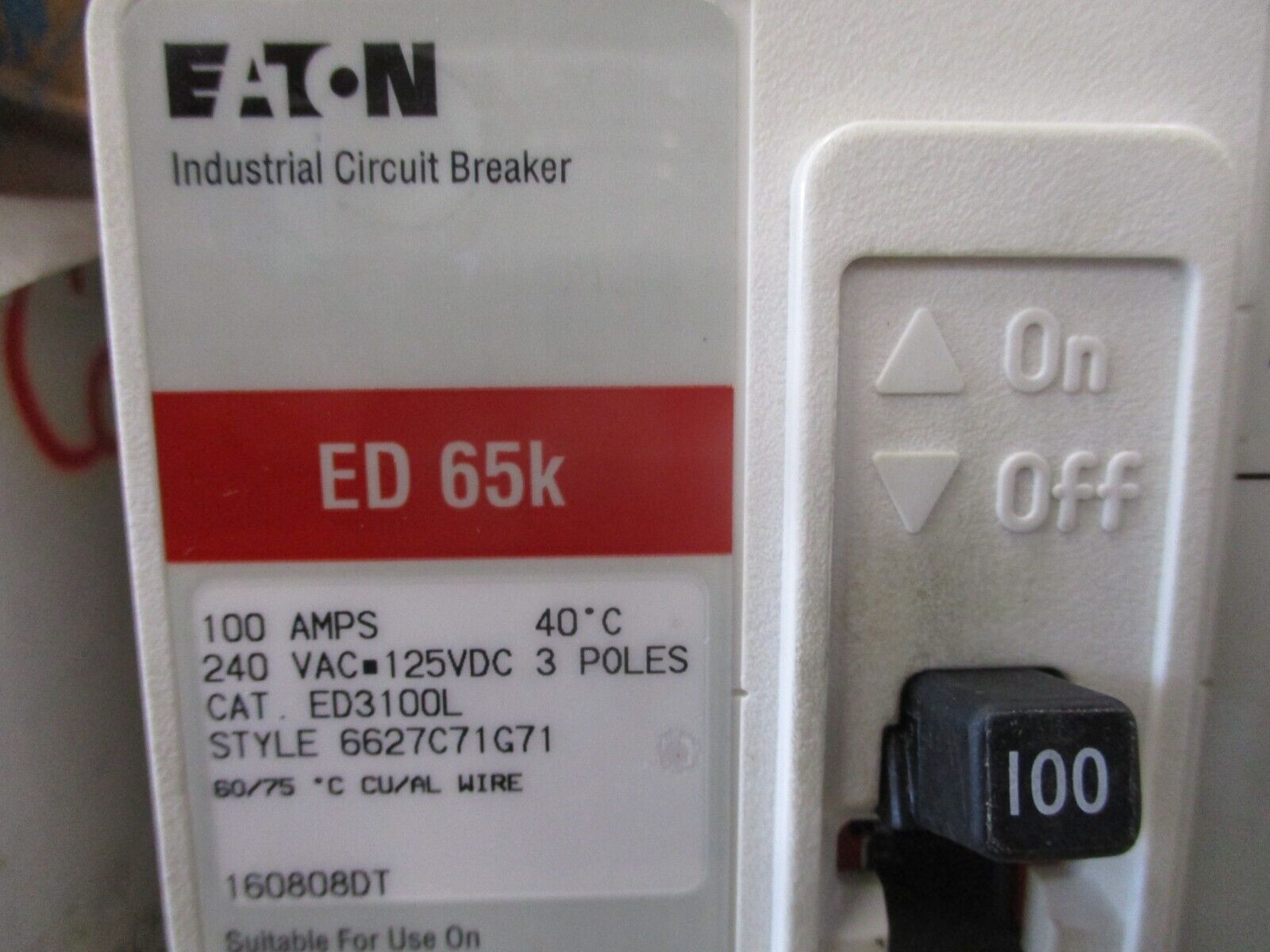 Eaton Circuit Breaker ED3100L 100A 240V 3P New Surplus