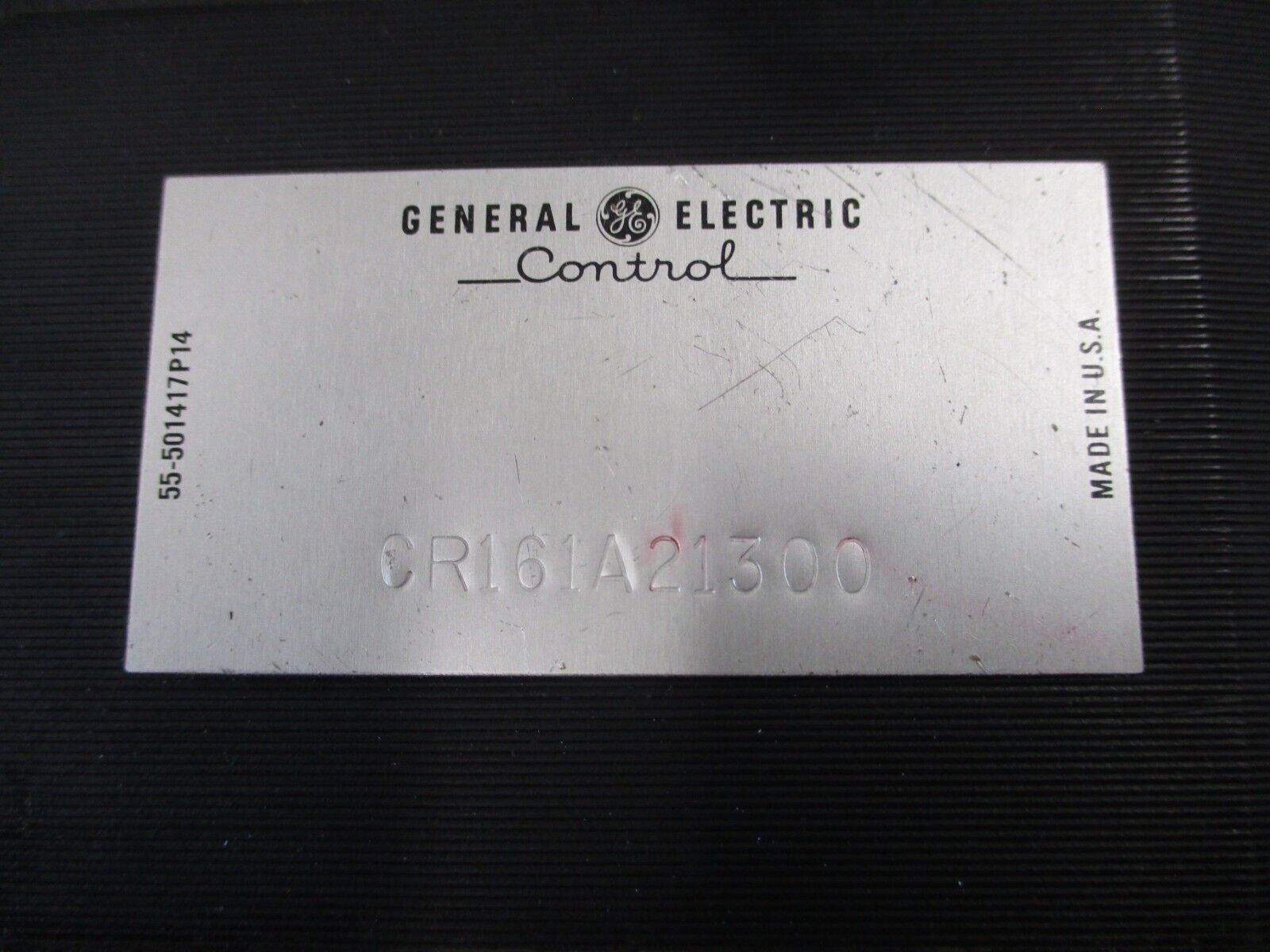 GE Contactor CR161A21300 460V coil 3P Used