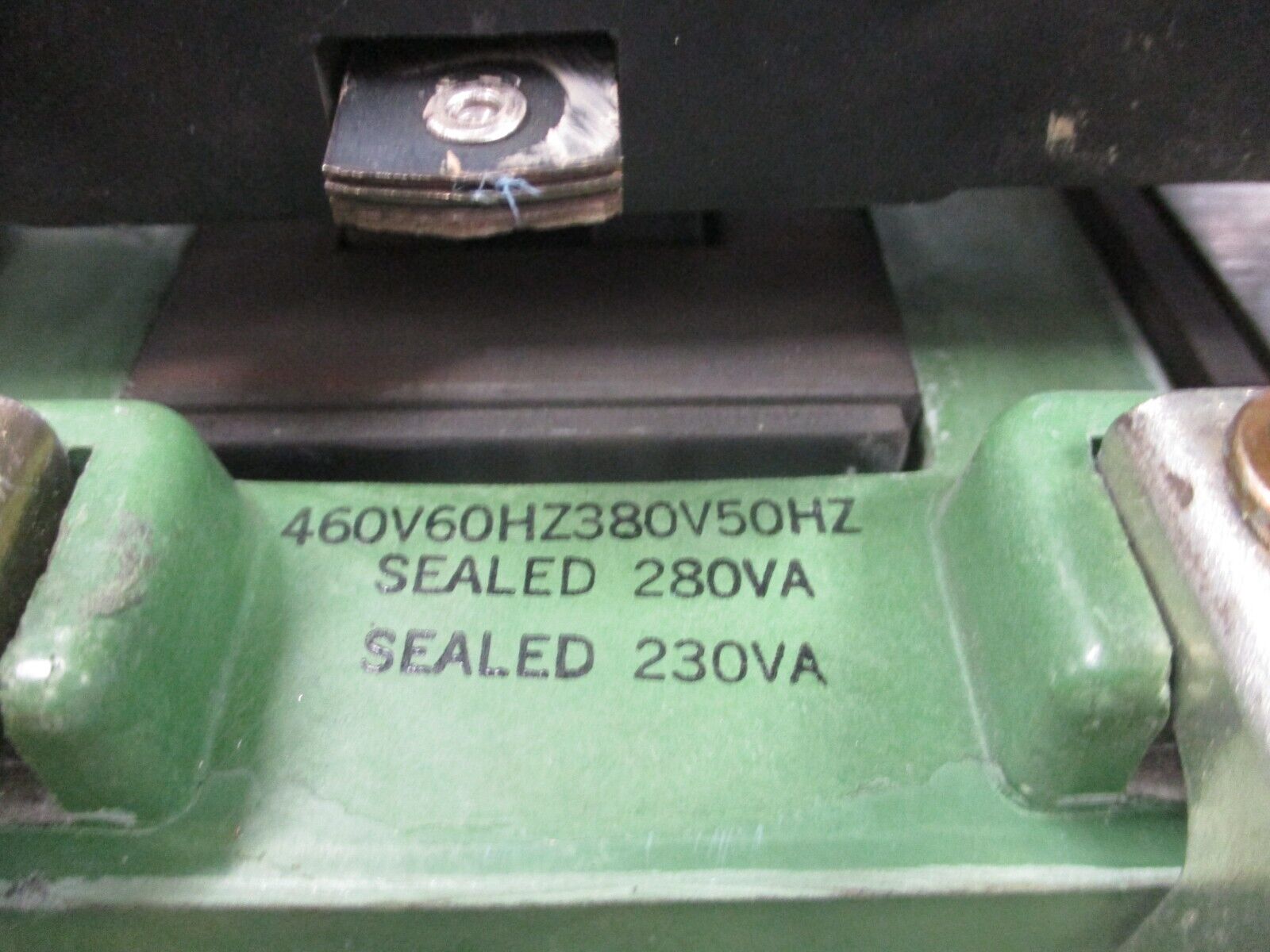 GE Contactor CR161A19600 460V Coil 3P *Missing Terminal Screws* Used