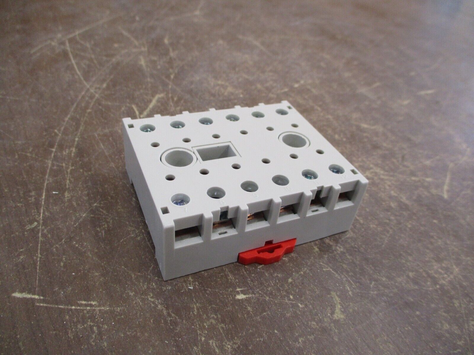 Struthers-Dunn Relay Socket 27390D New Surplus