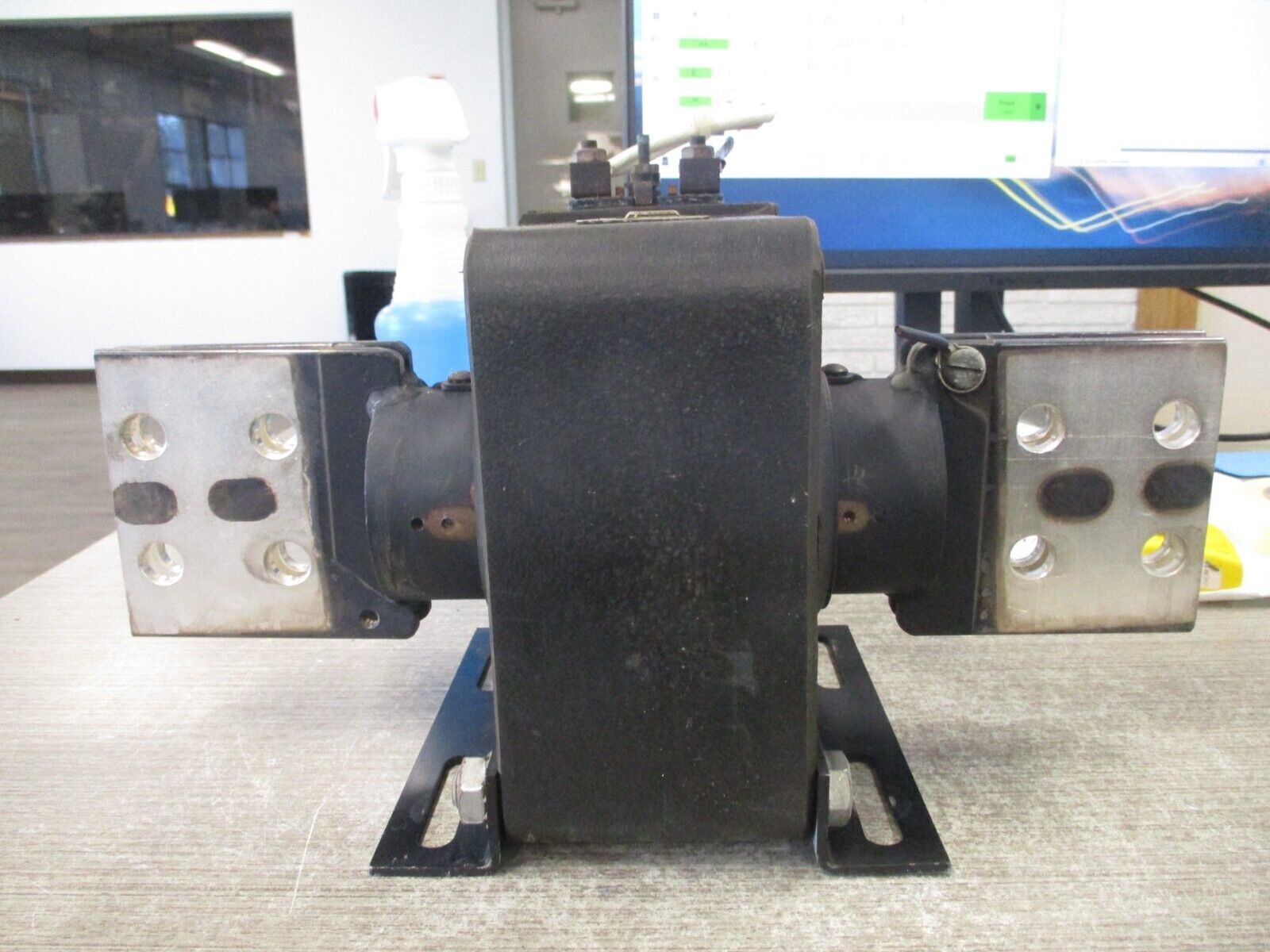 GE Type JCL-0 Current Transformer 750X28G15 Ratio 2000:5A 10KV BIL 50-60Hz