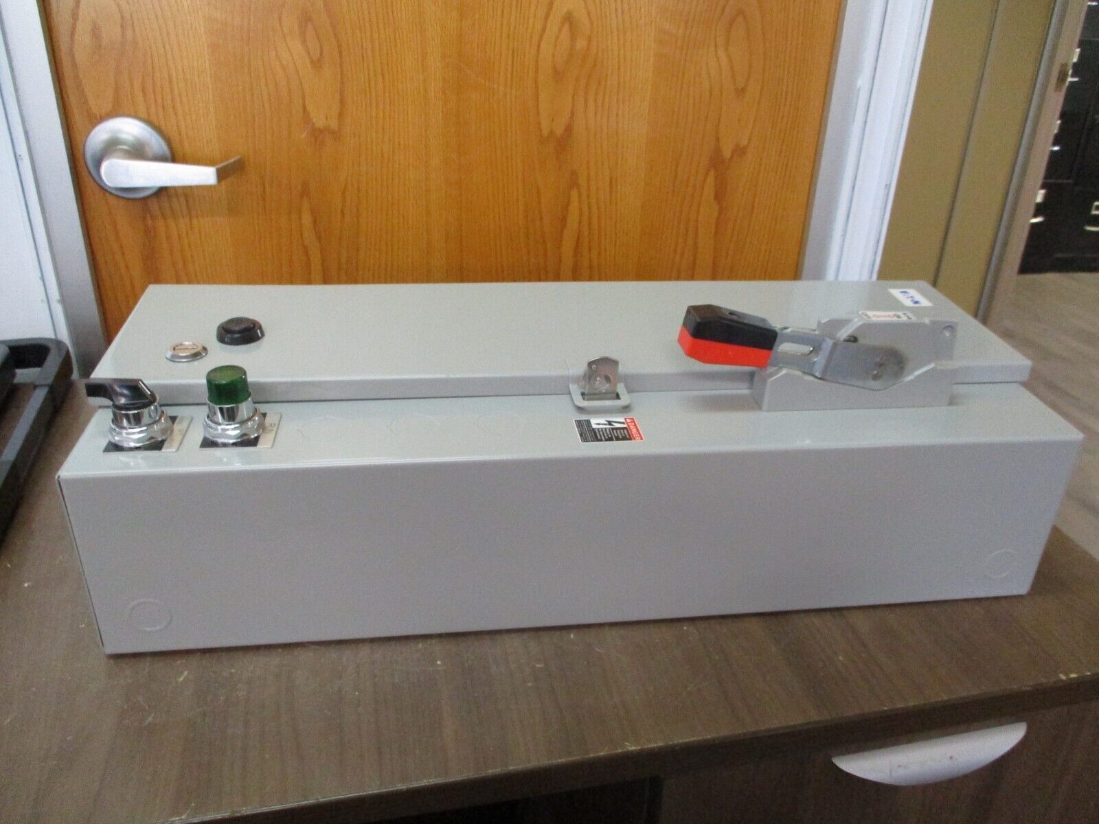 Eaton Size 0 Combination ECN1601AHB 120V Coil Type 1 Enclosure New Surplus