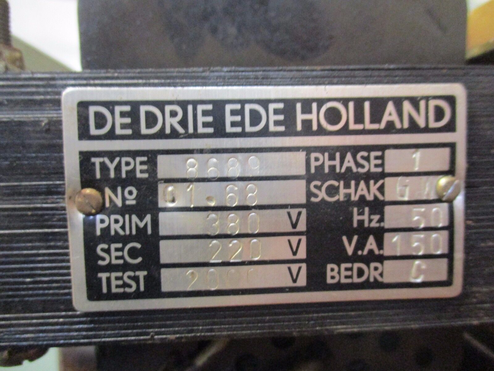 De Drie Ede Holland Transformer 8689 150 KVA Pri: 380V Sec: 220V 1Ph 50Hz Used