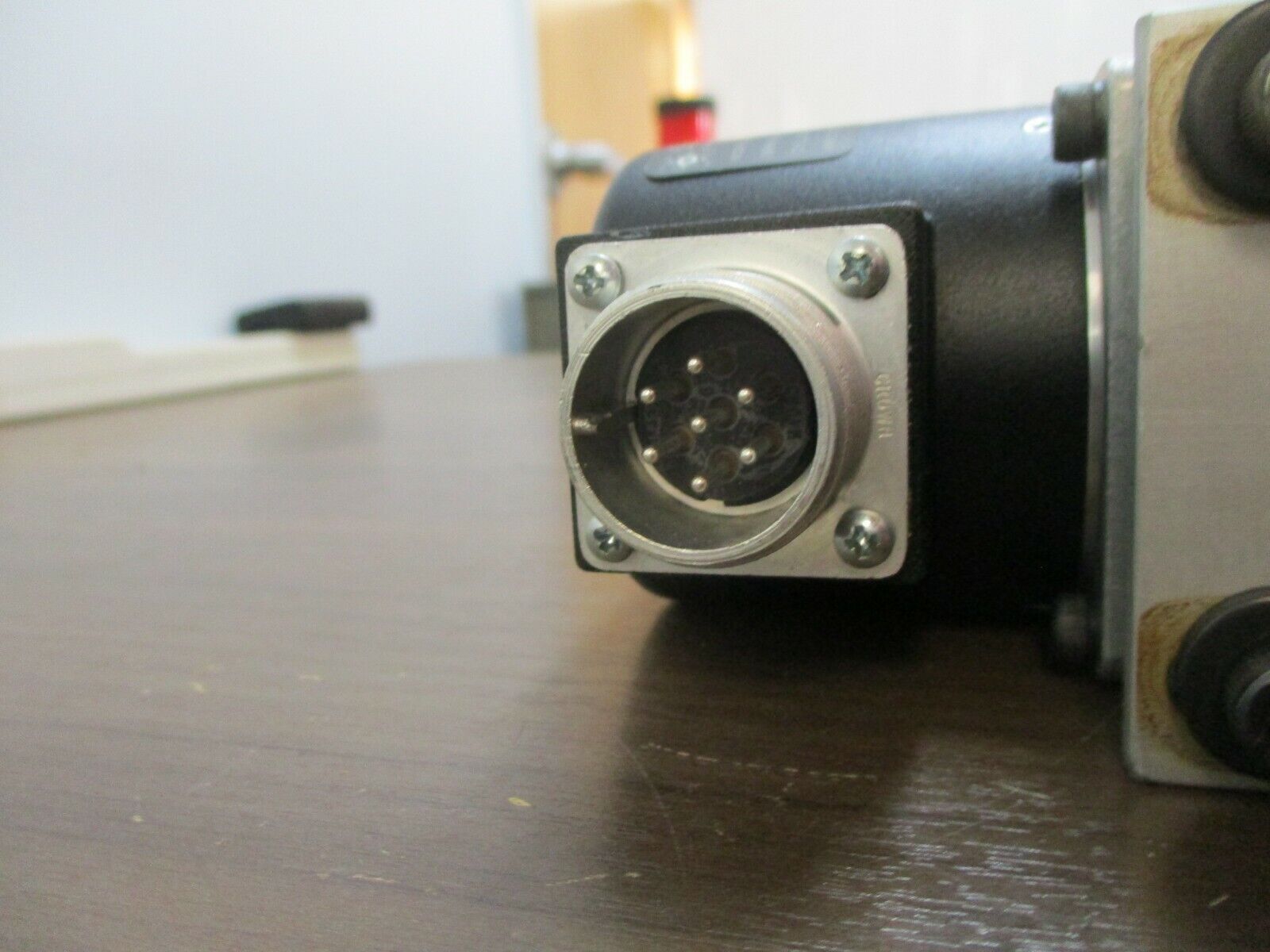 Power/Mation Shaft Encoder 725N-Q-H7 1024 Cycles Per Rev. 5/28VDC Used