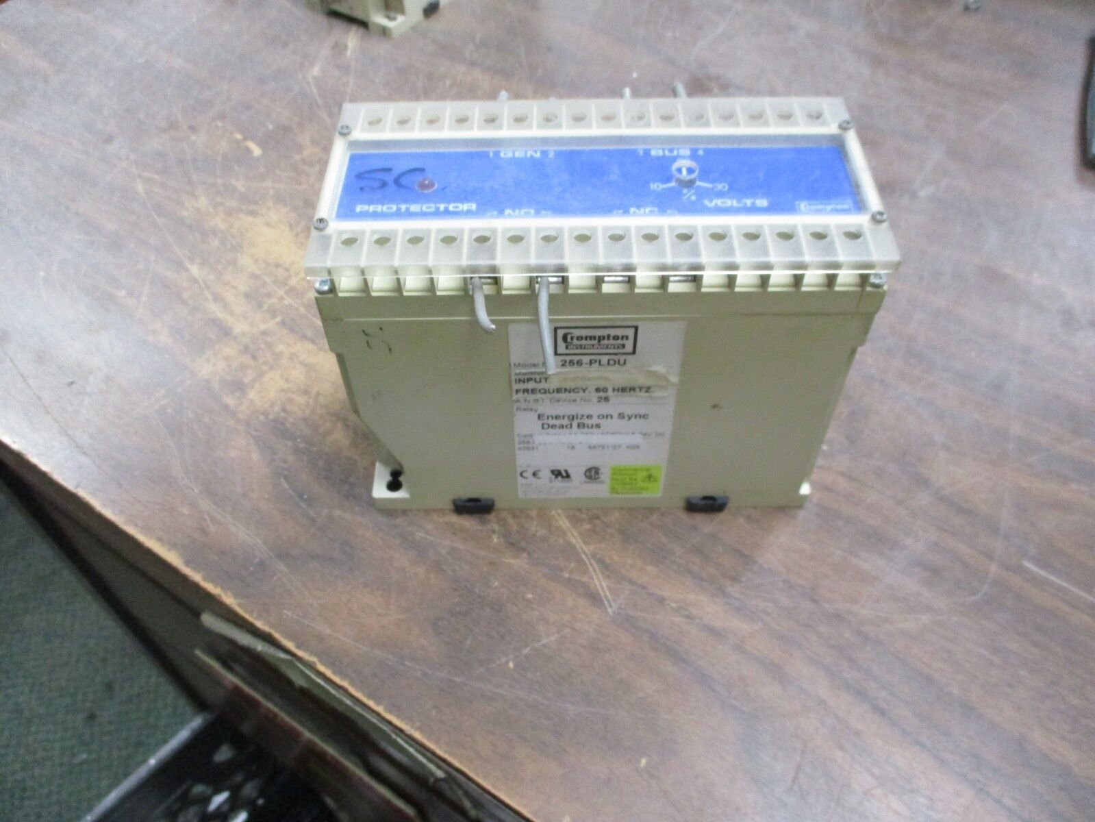 Crompton Protector Relay 256-PLDU 240V 60Hz Used