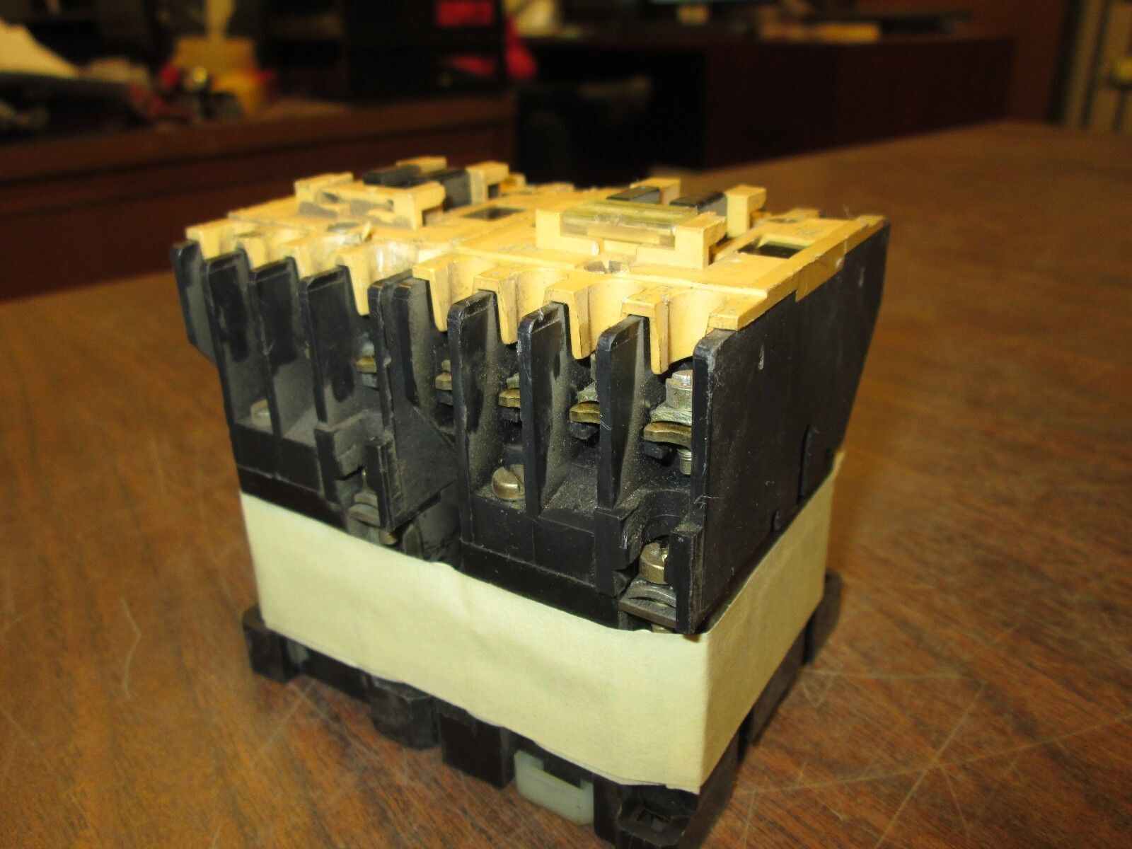 Allen-Bradley Contactor 100-A12ND3 12A 600VAC 120V Coil Lot of 2 Used