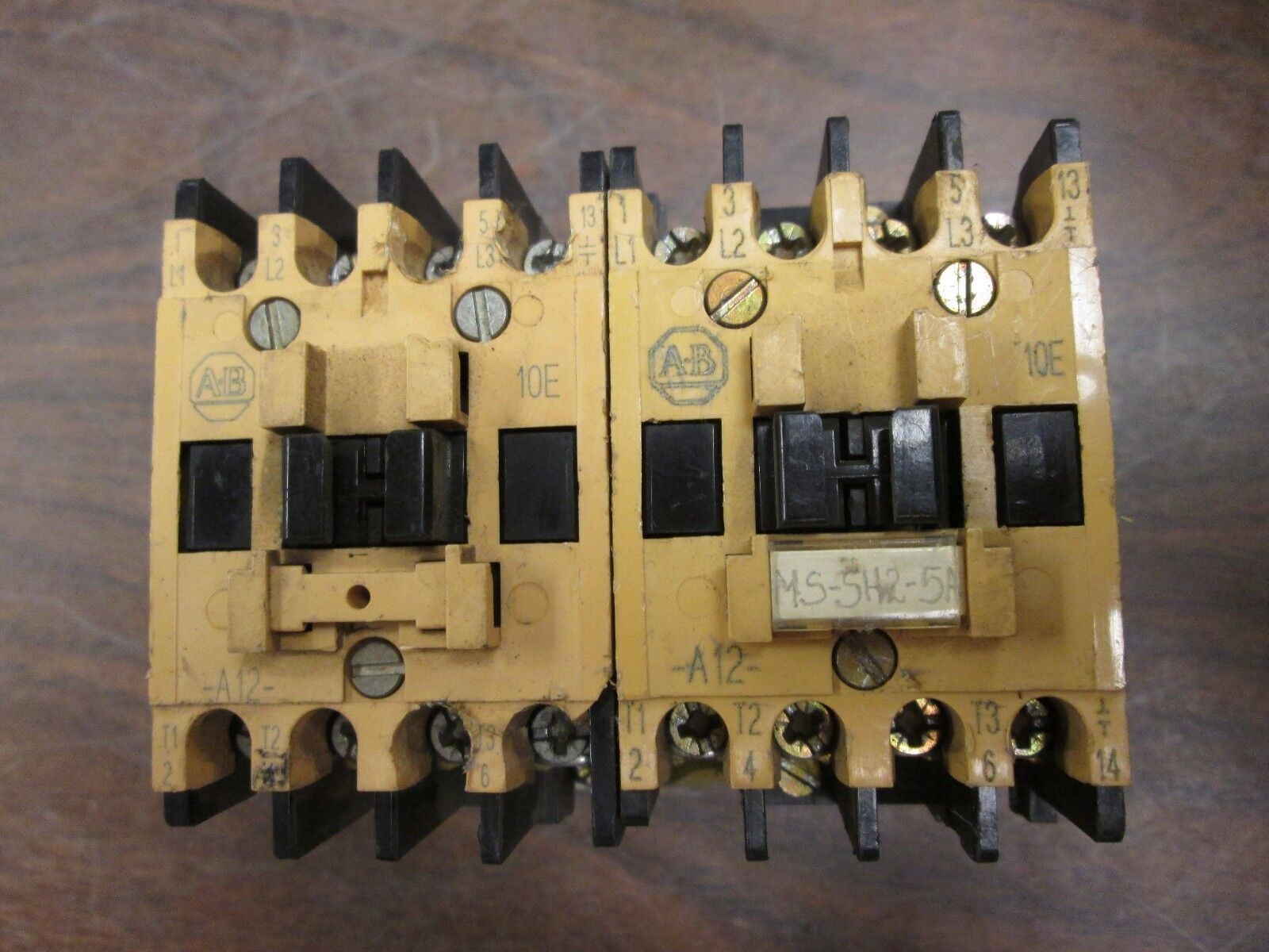 Allen-Bradley Contactor 100-A12ND3 12A 600VAC 120V Coil Lot of 2 Used