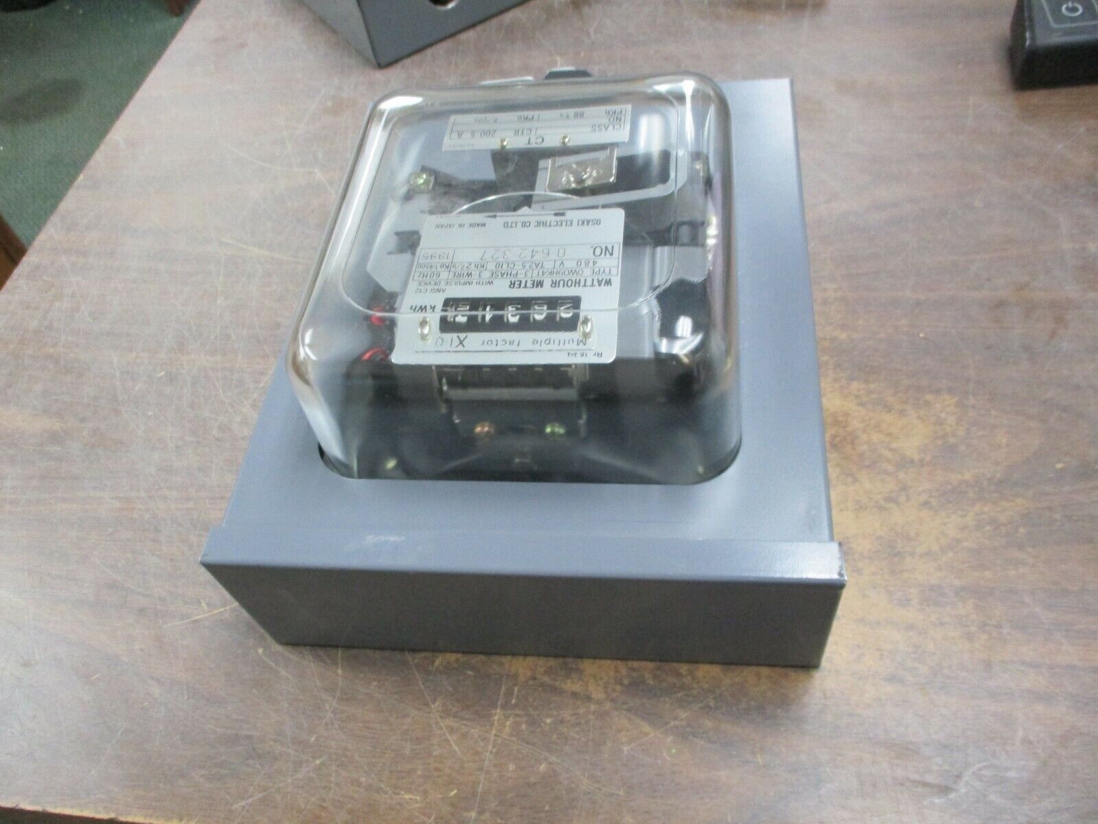 Osaki Watthour Meter 0W09HK4T 480V 60Hz 3Ph 3W Used