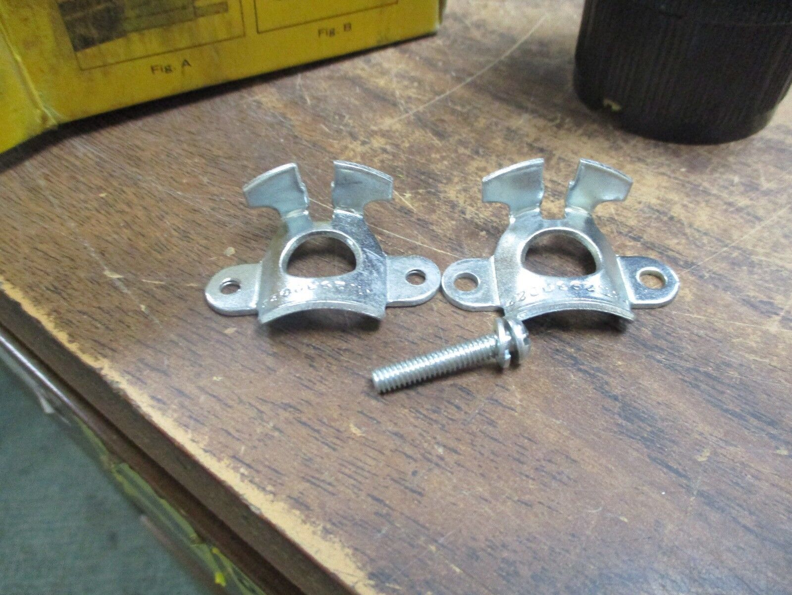 Hubbell Twist Lock Connector HBL3433 New Surplus