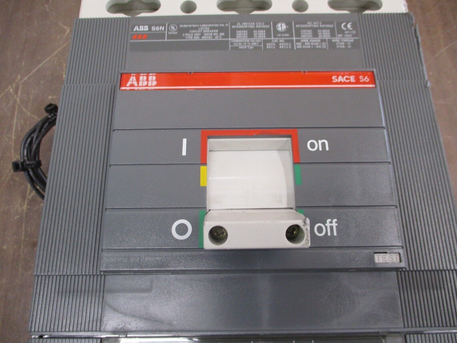 ABB SACE S6 Circuit Breaker S6N PR211 600A 600V *No Terminal Covers* Used