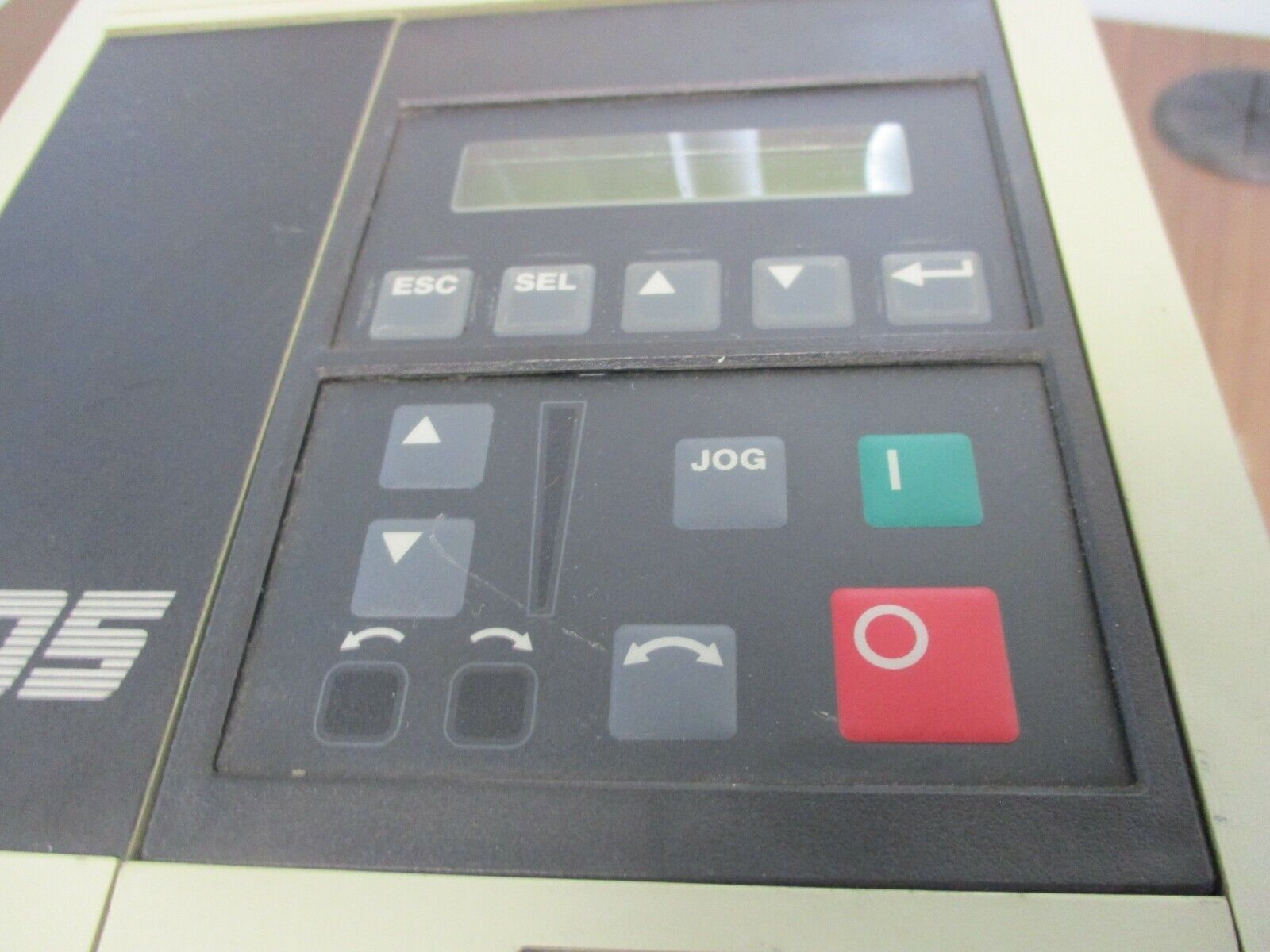 Allen-Bradley 1305 AC Drive 1305-BA03A-HA2 1HP *Chipped Side* Used