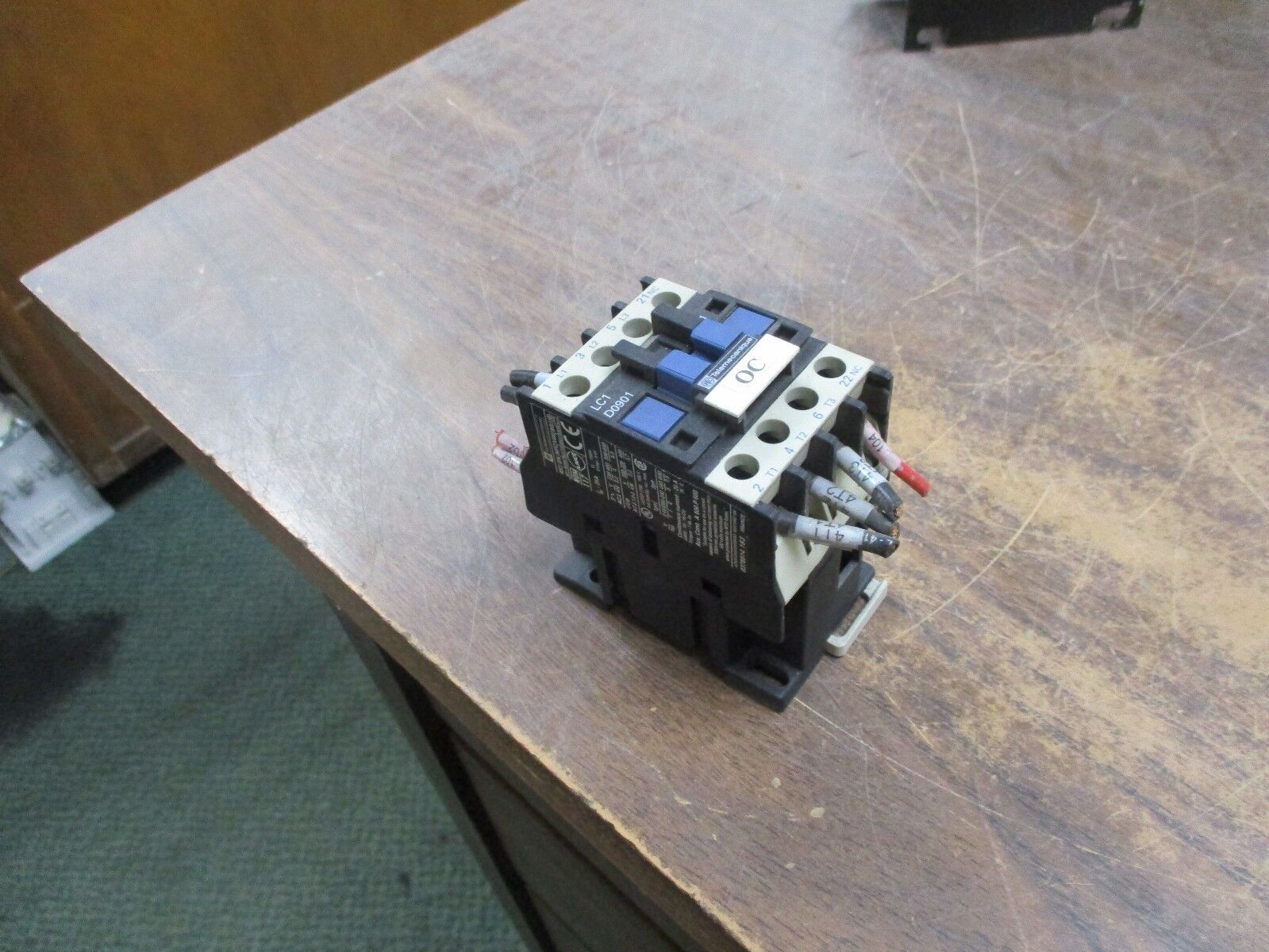 Telemecanique Contactor LC1 D0901 120V Coil Used