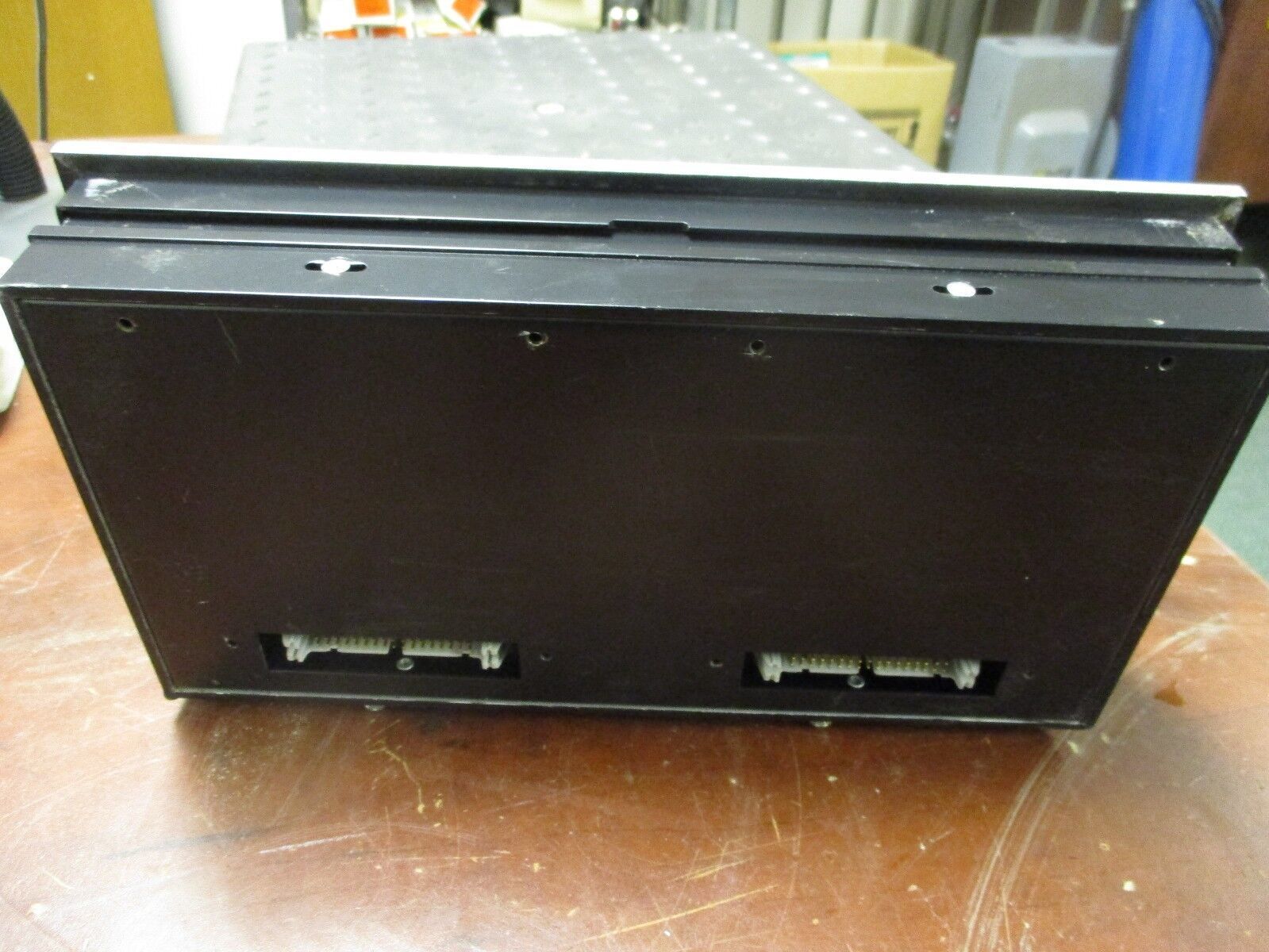 Ronan Display LB5500 24VDC 1A *(1) Open Space* Used