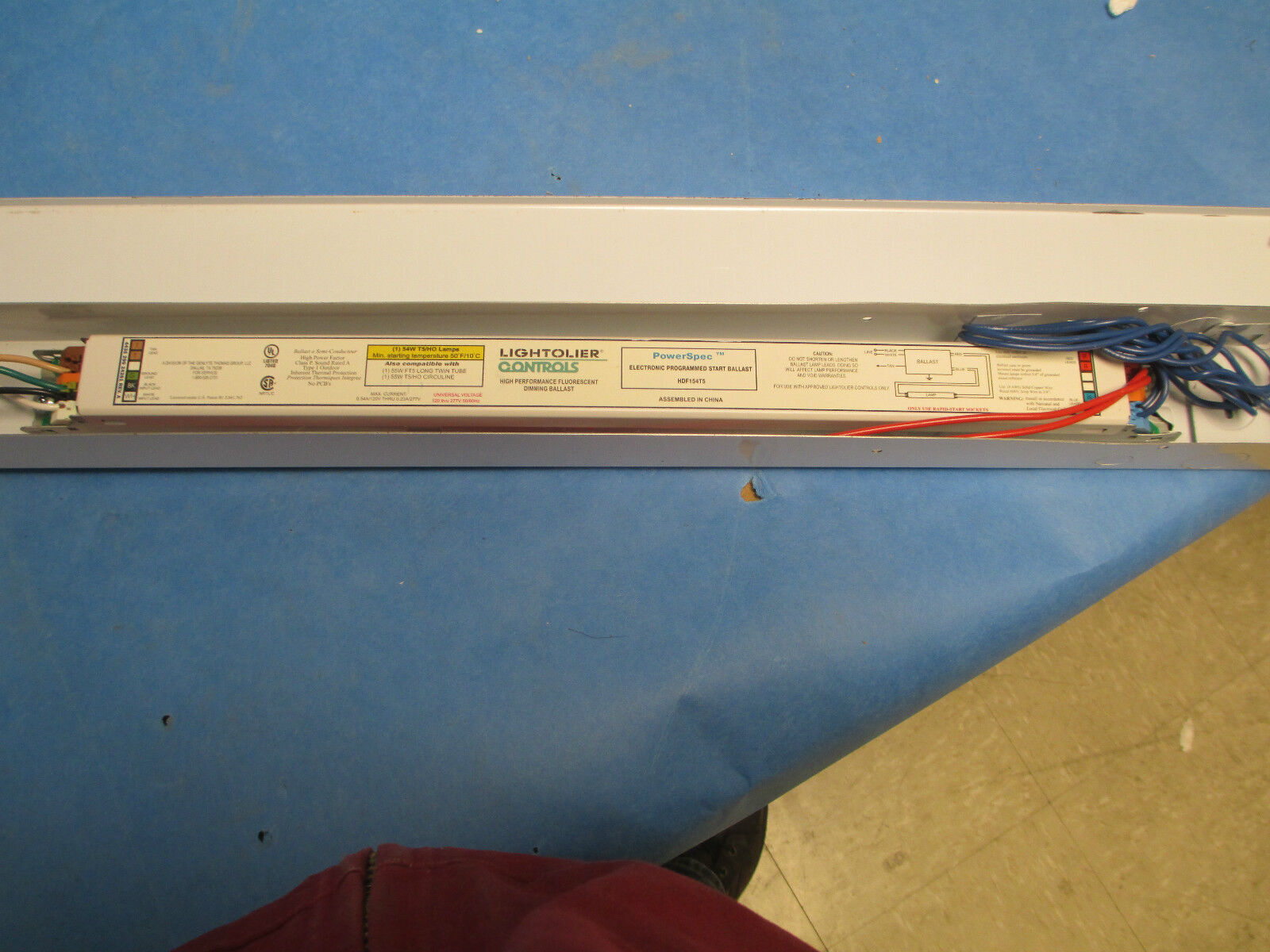 CFI Fluorescent 46" Strip SV4S154120PF *New In Box*