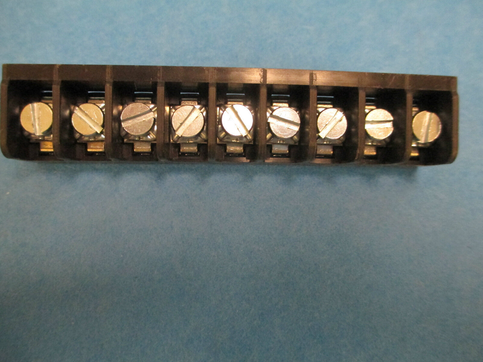 T&B 12-22 AWG 6 Series 25A 300V, Lot of 25! New Surplus!!!