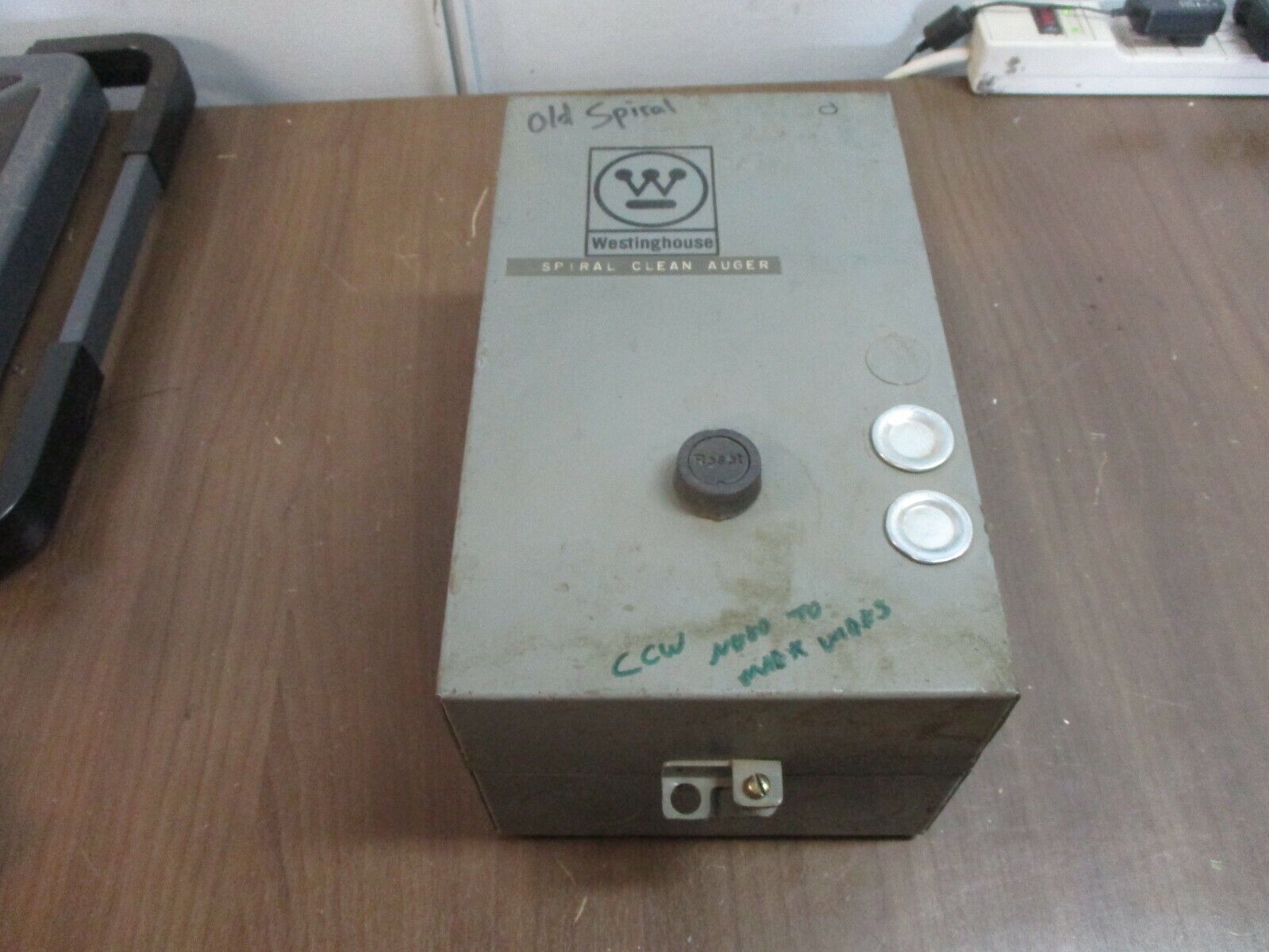 Westinghouse Enclosed Size 00 Starter A200MACAC 240V Coil Type 1 Enclosure Used